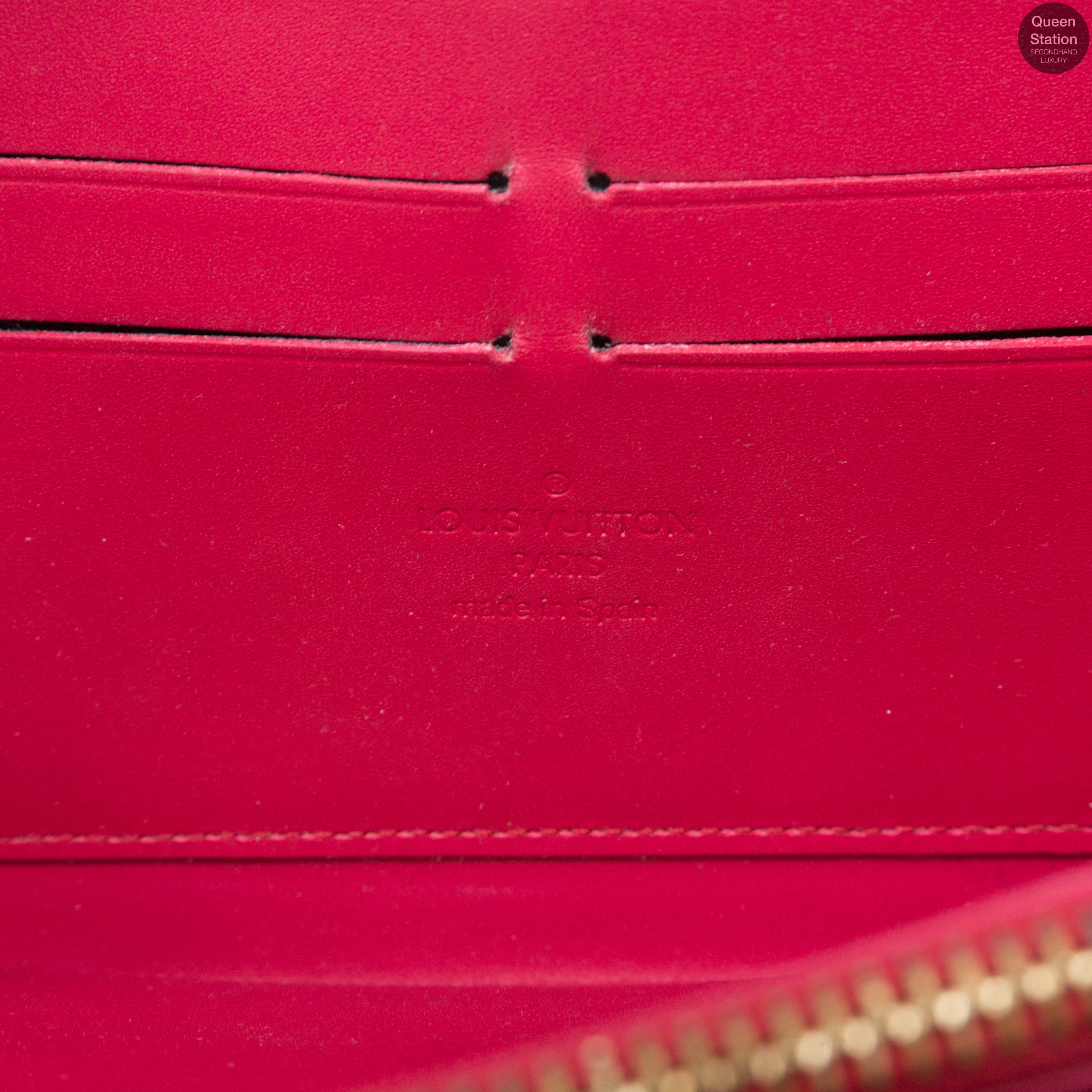 Zippy Wallet Sweet Monogram Vernis