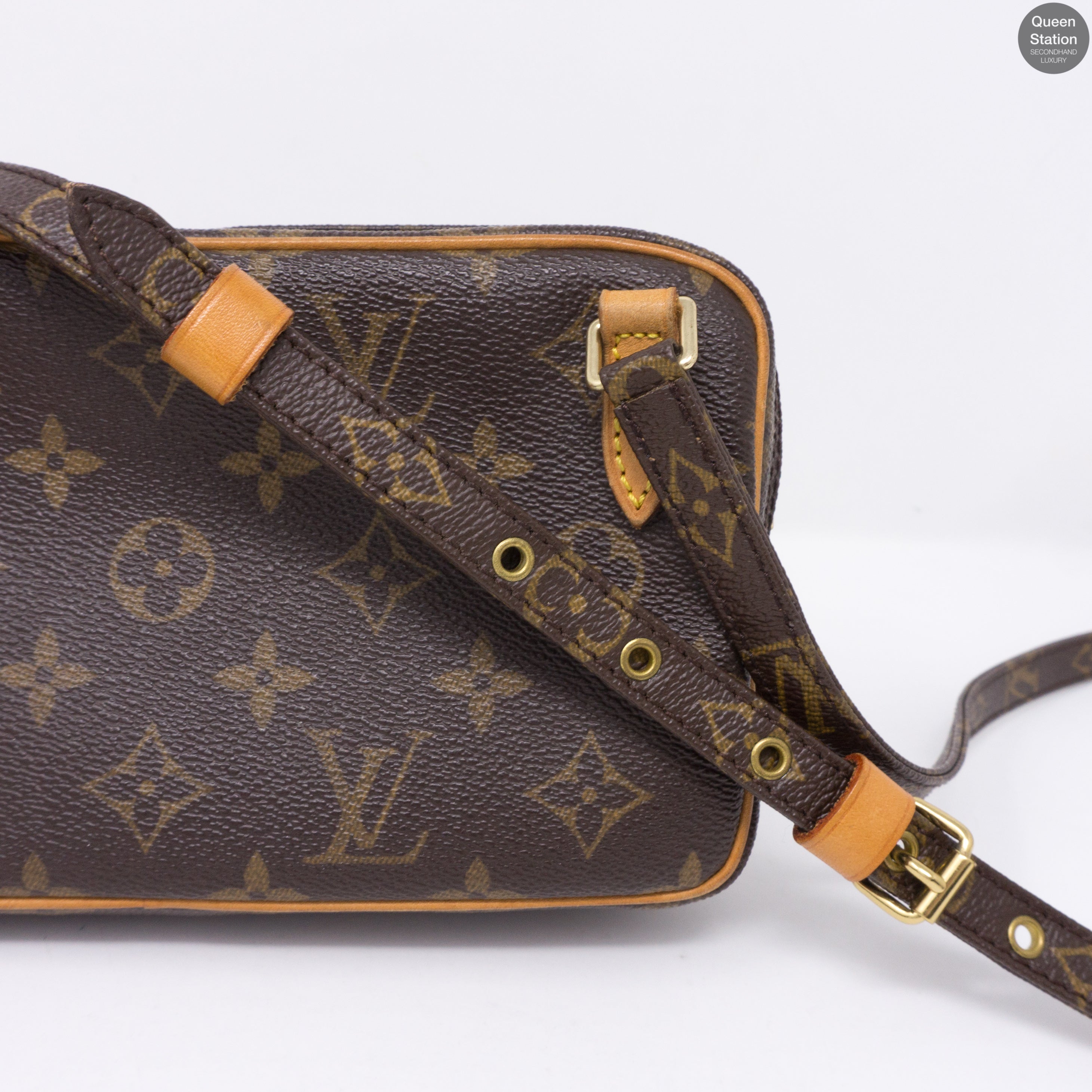 Pochette Marly Bandouliere Monogram
