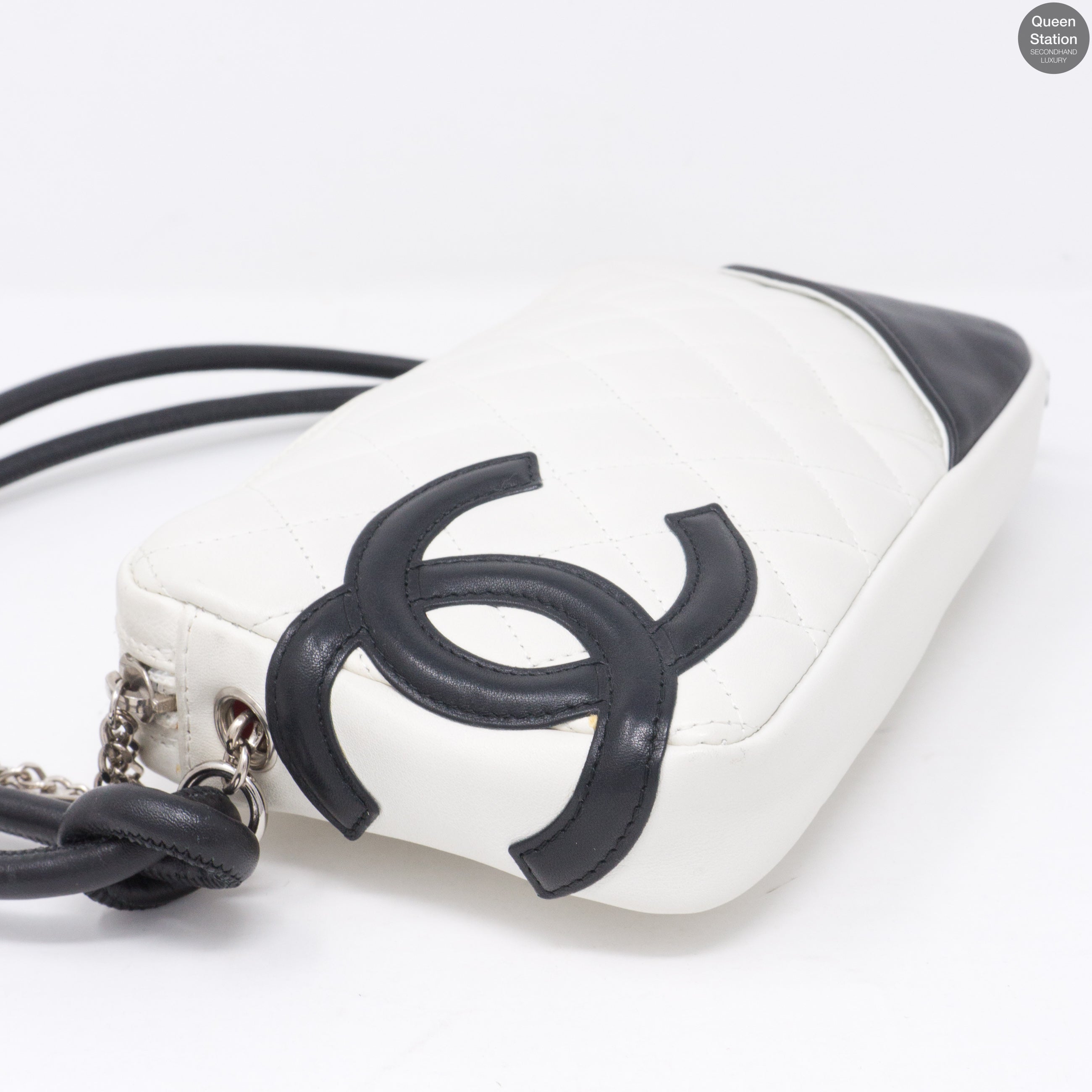 Cambon Shoulder Pochette Quilted Leather White