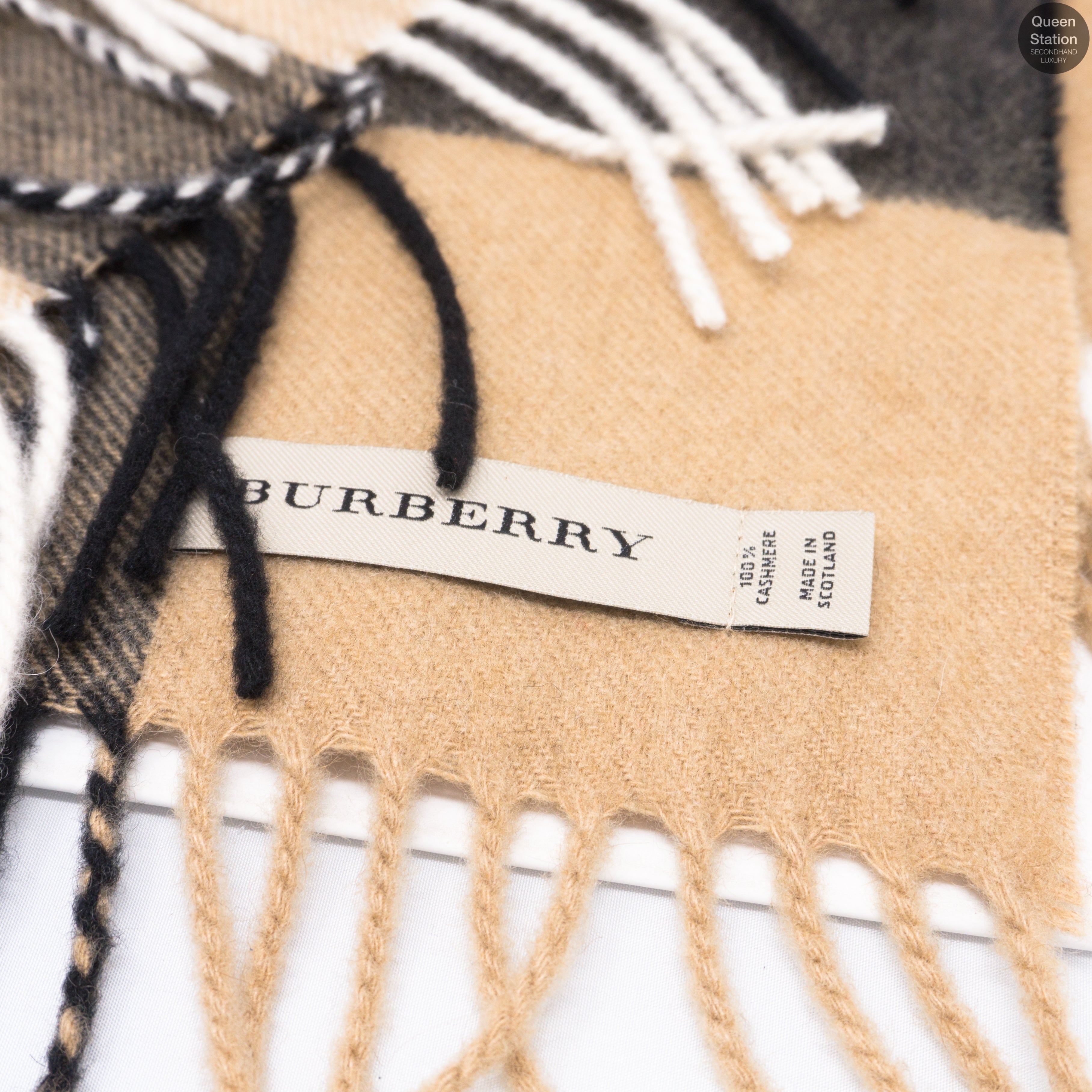 Large Classic Cashmere Scarf In Check