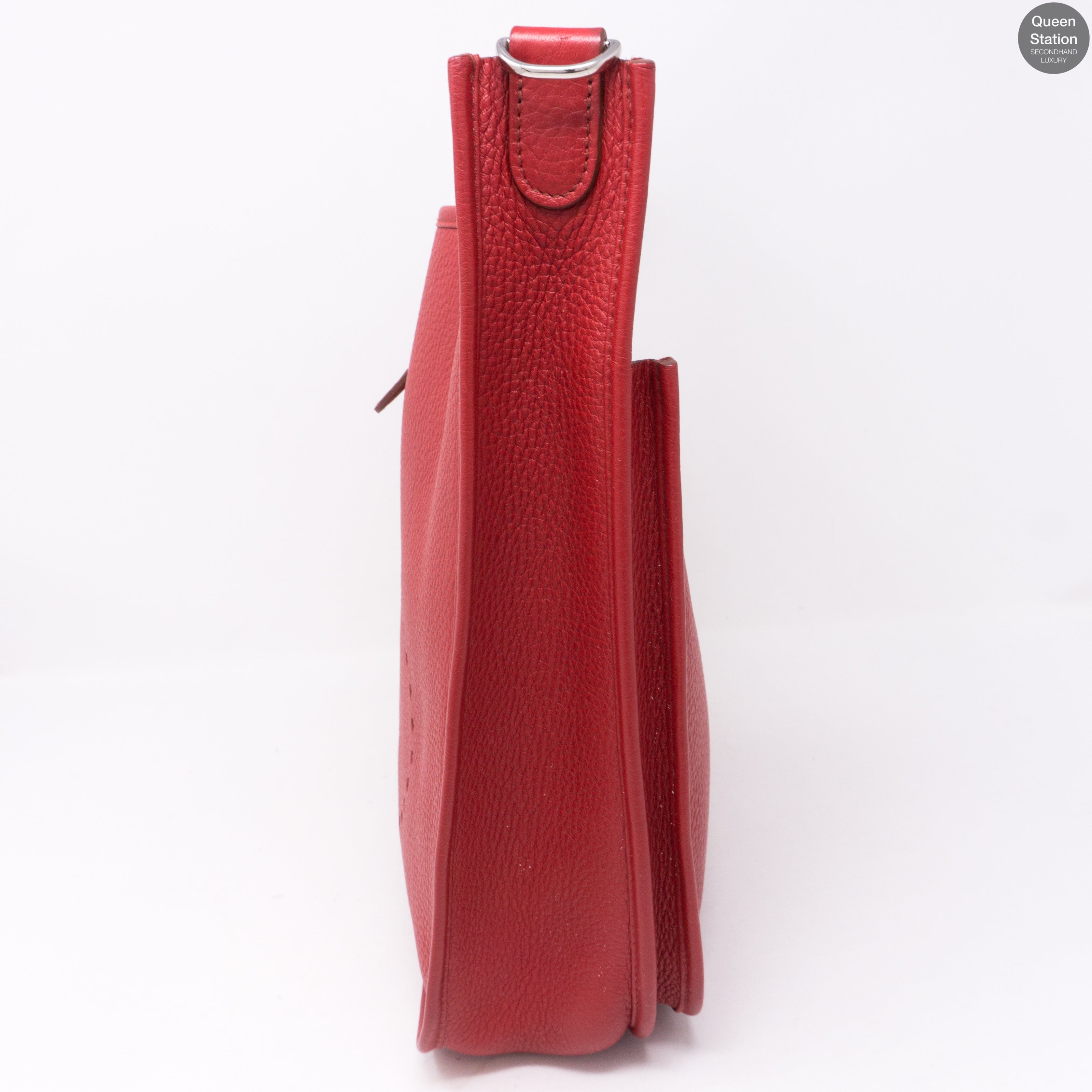 Evelyne III Rouge