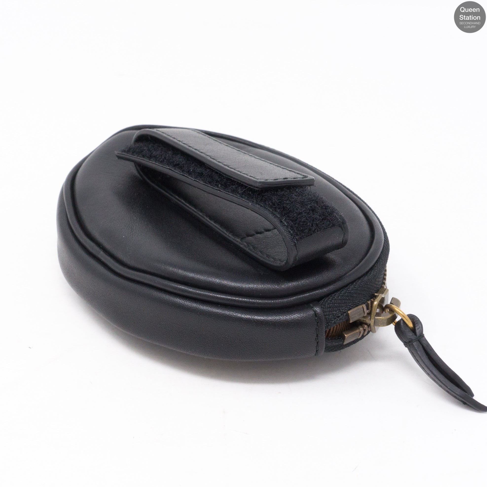 GG Marmont Animal Studs Wrist Pouch