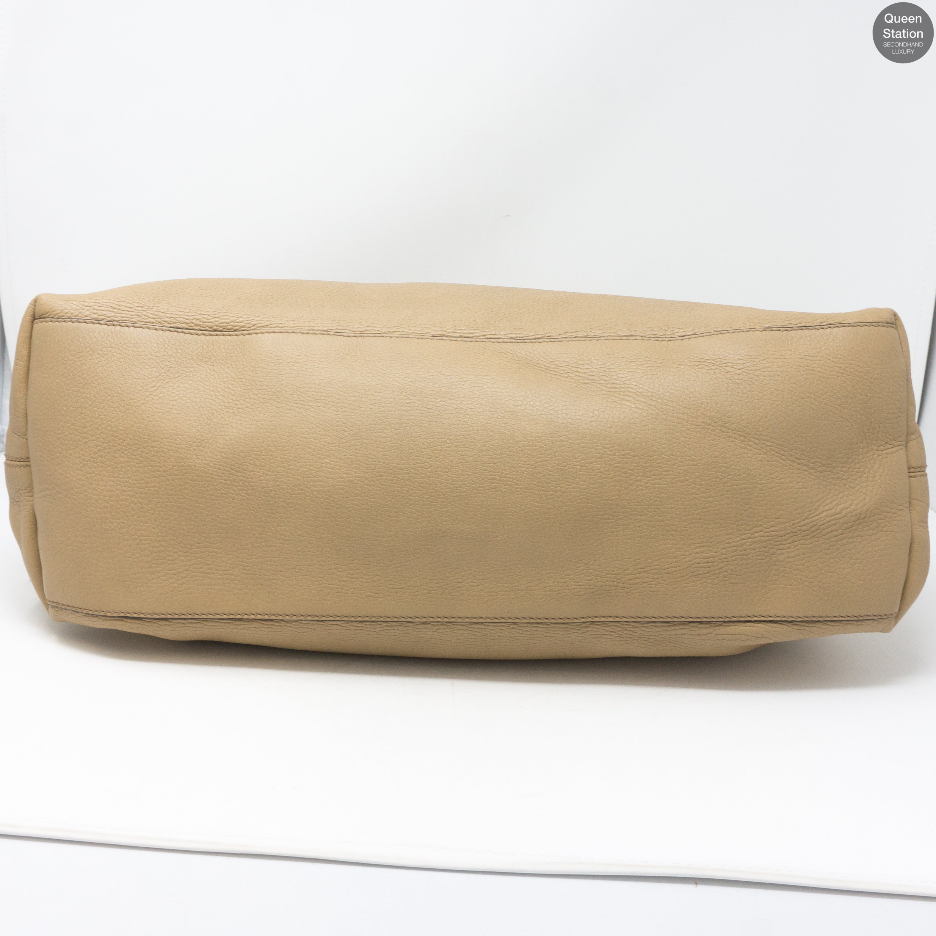 Soho Tassel Chain Large Beige Leather Bag