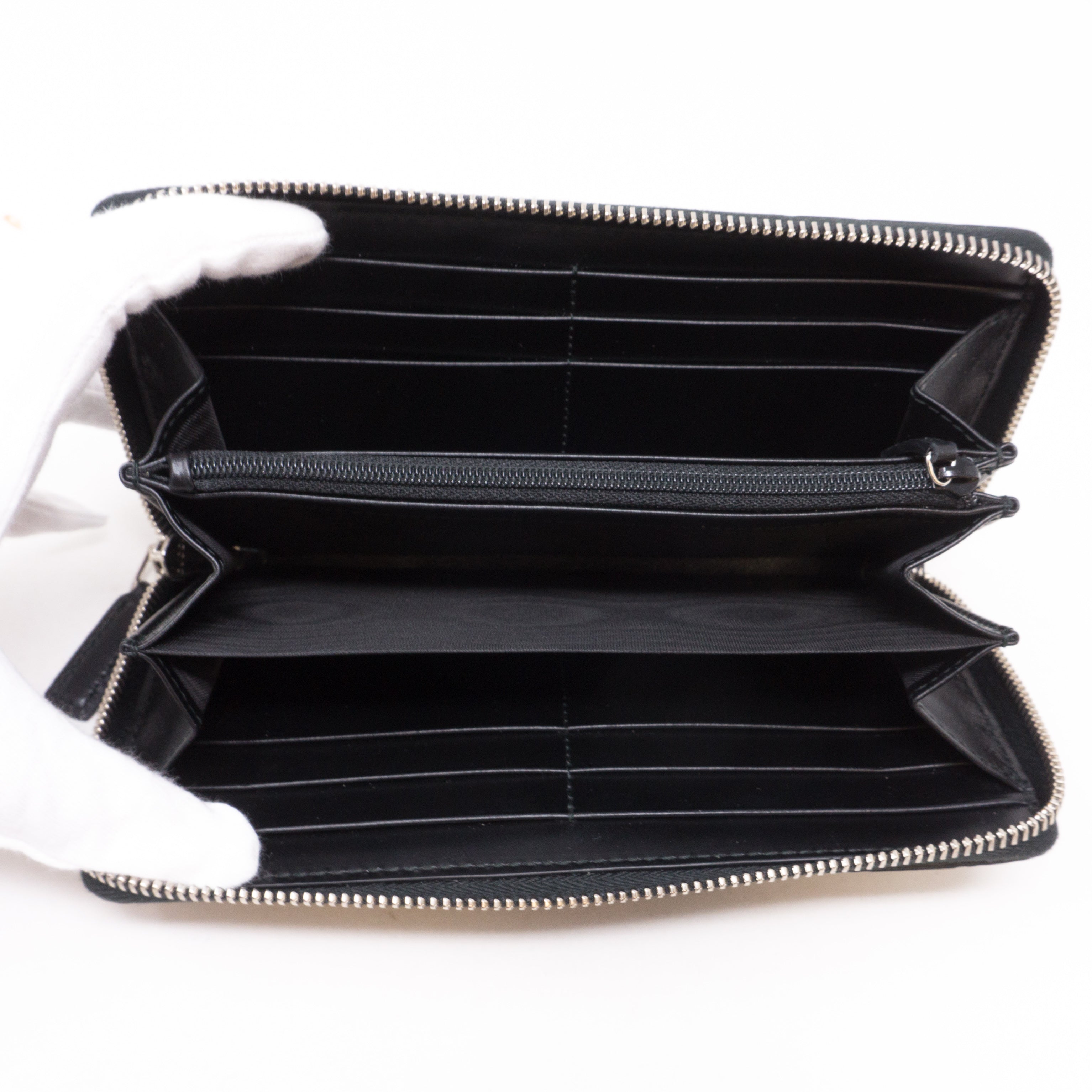 Signature Web Black Zip Around Wallet