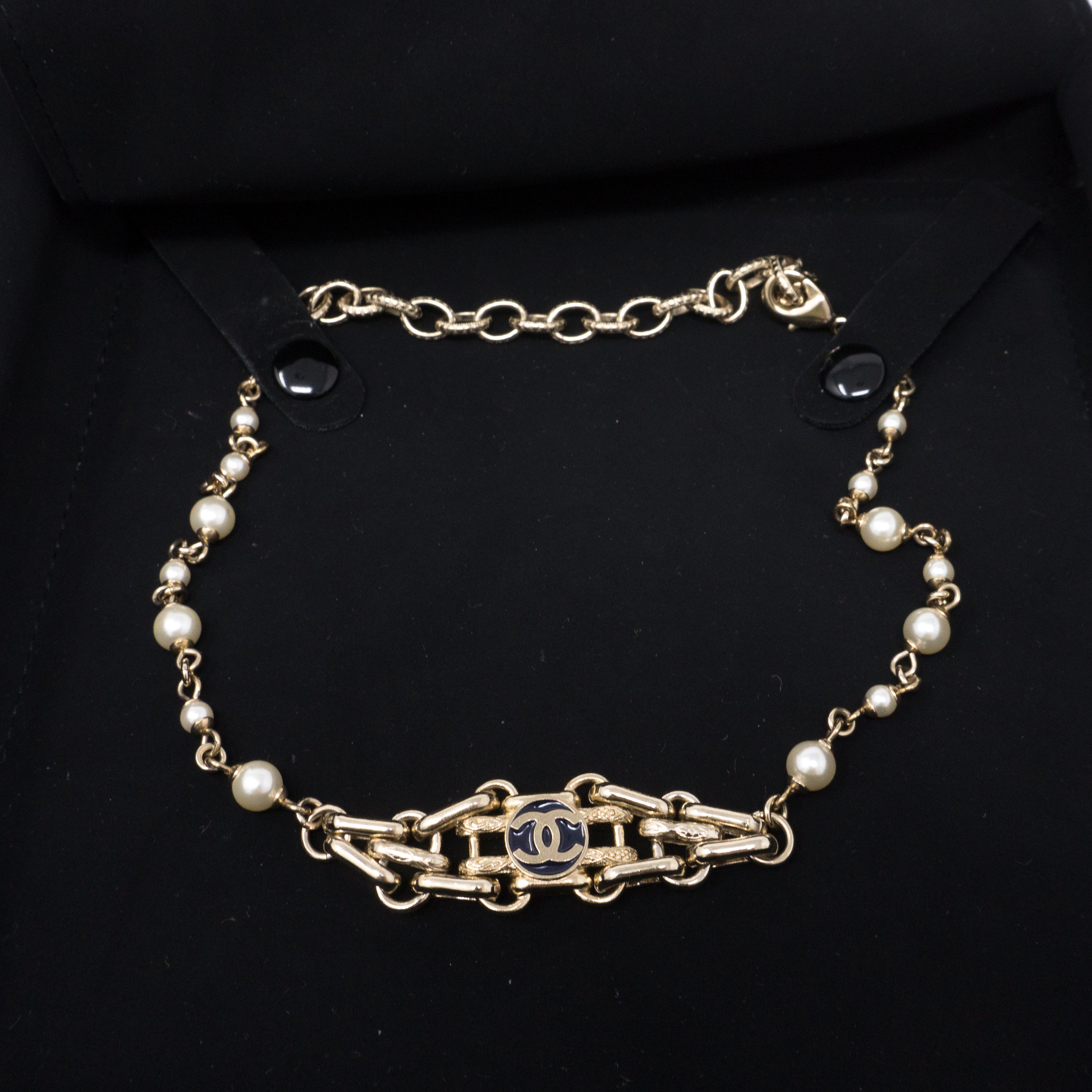 Pearl Chain Choker Necklace