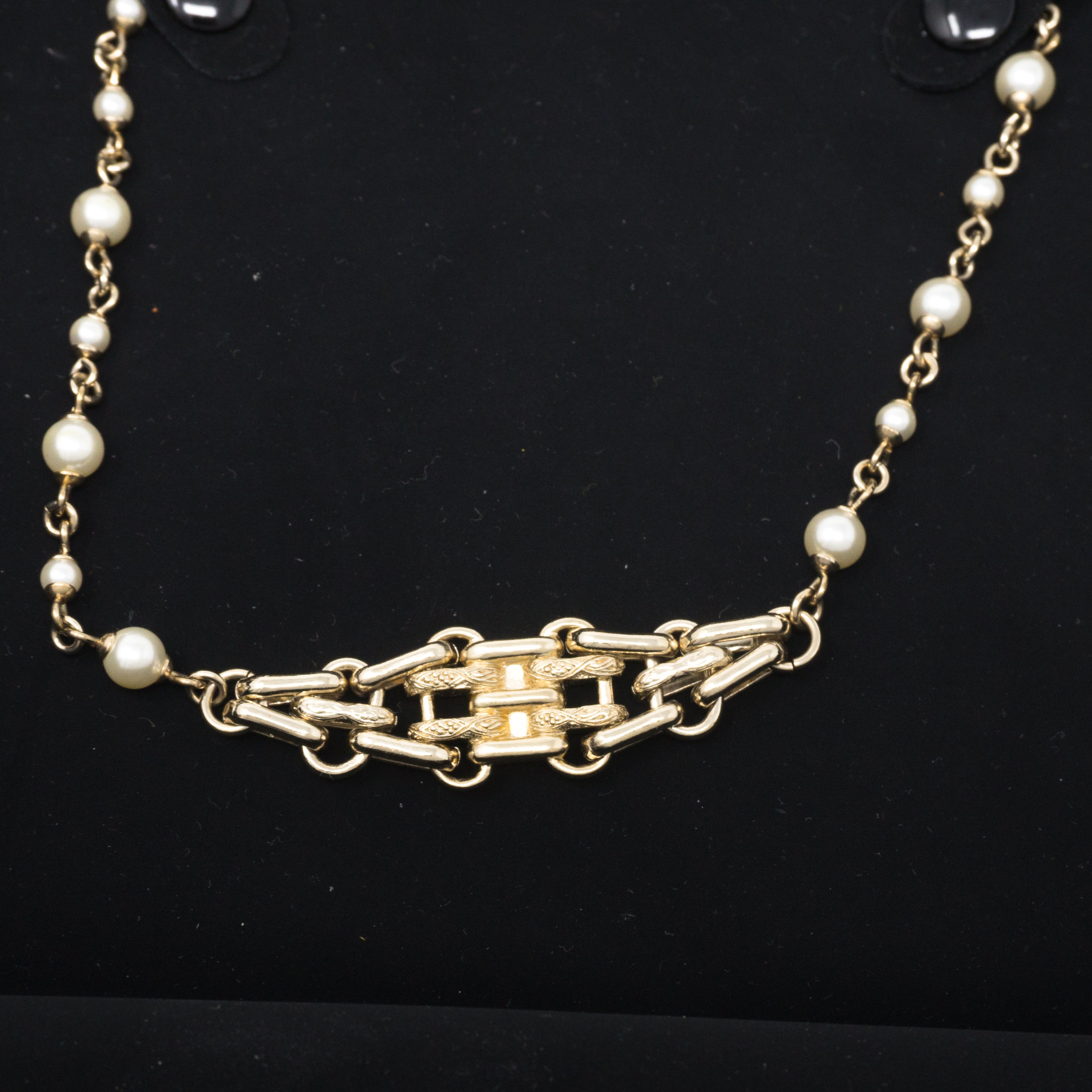 Pearl Chain Choker Necklace