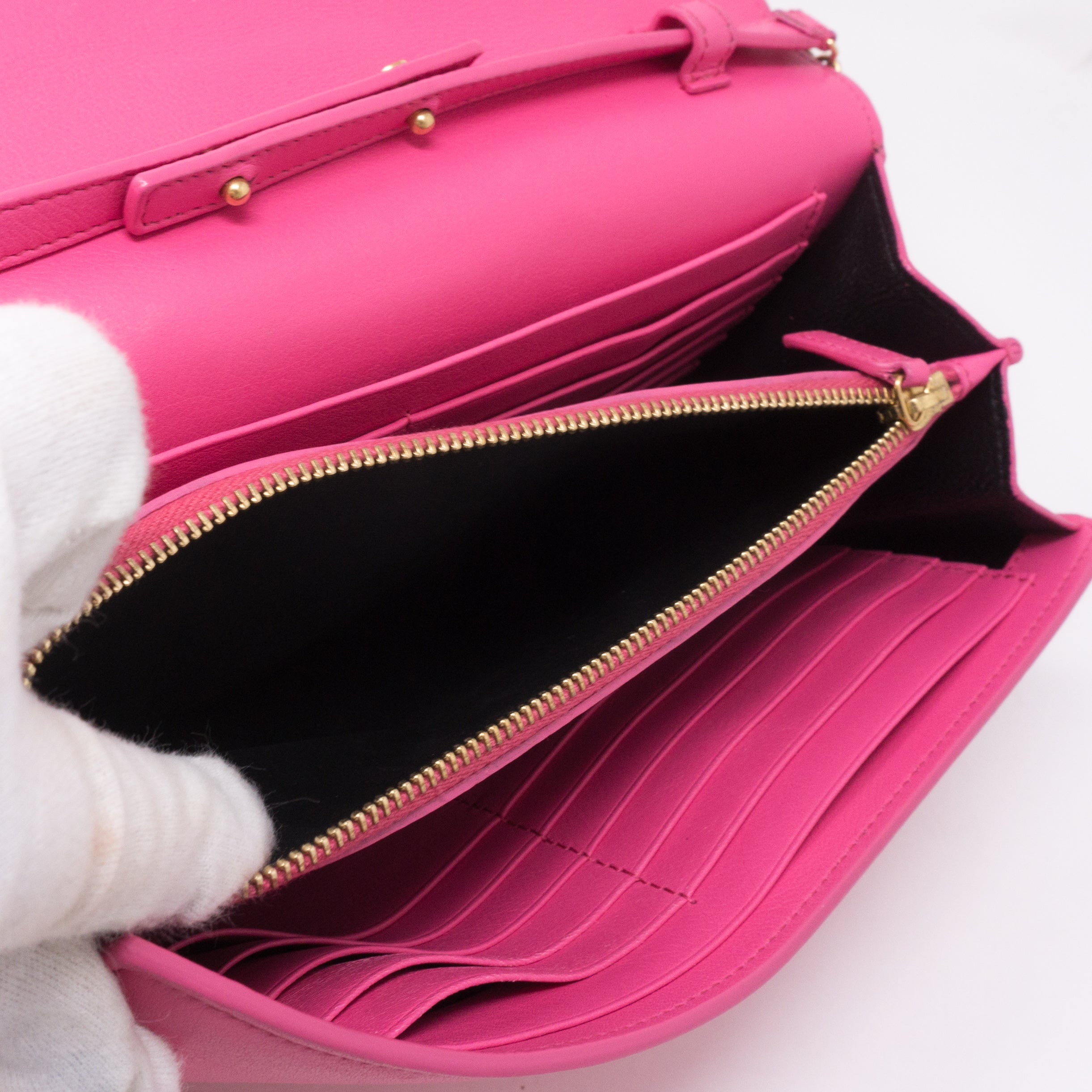 Classic Y Ligne Wallet on Chain Pink