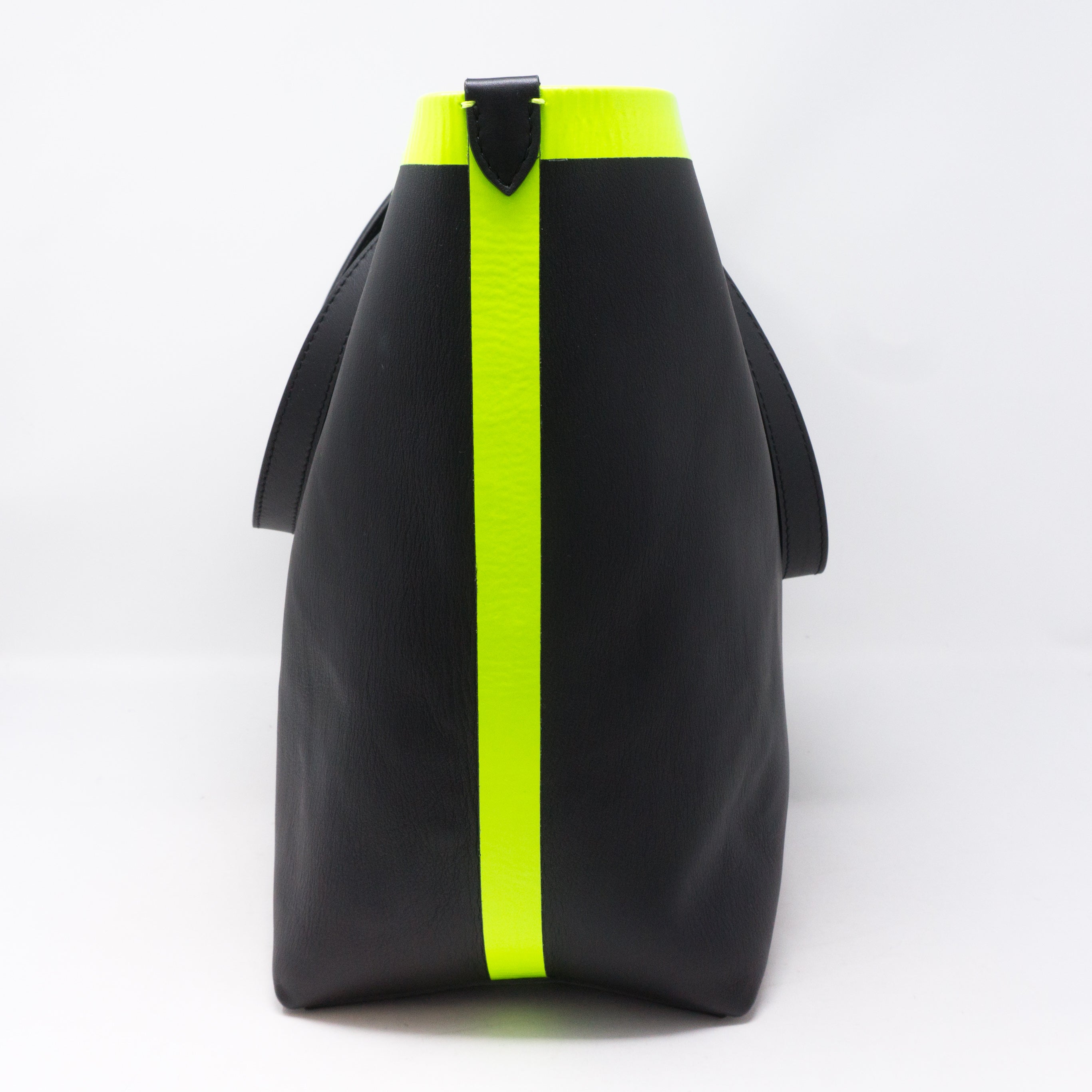 Giant Check Reversible Tote Black