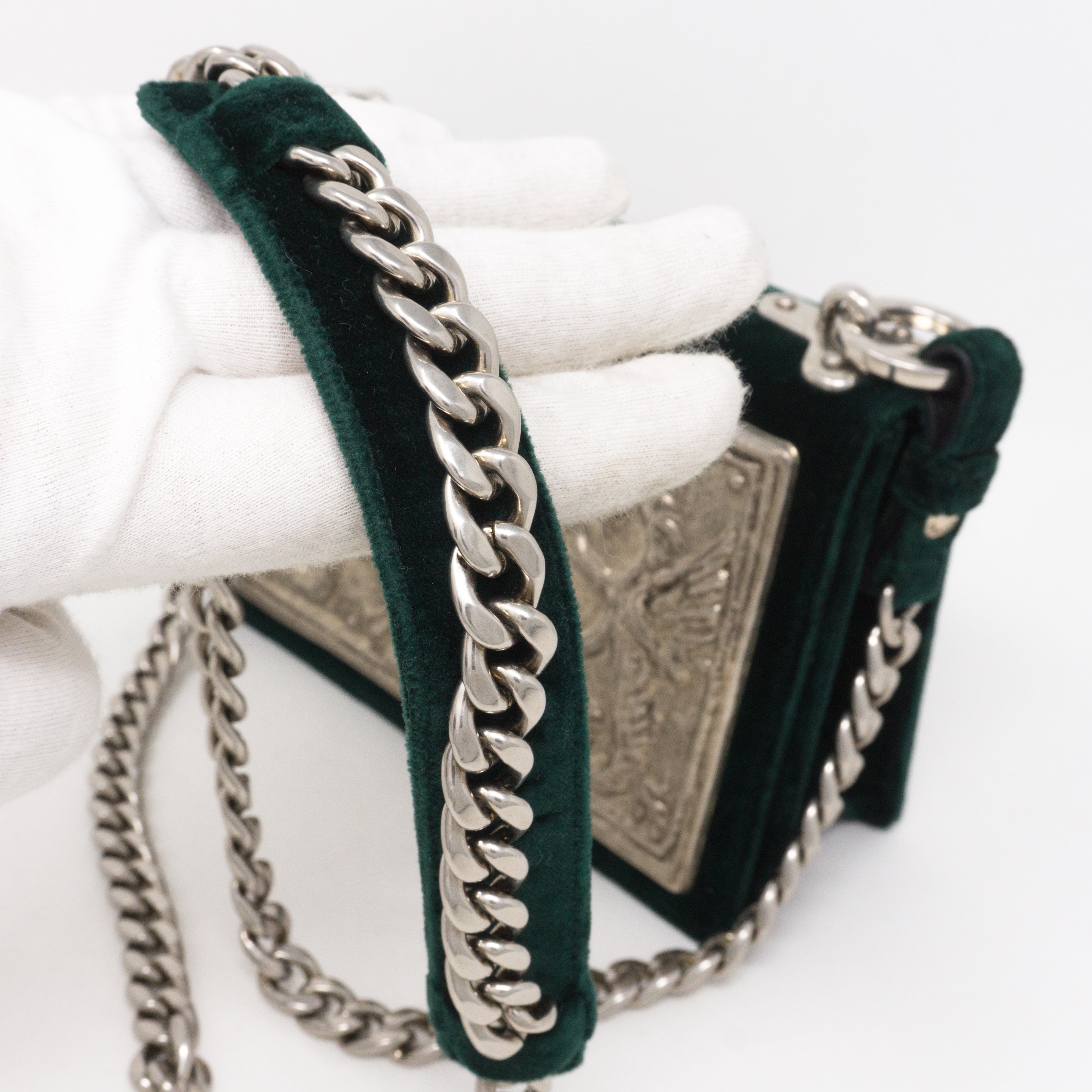 Cahier Small Lock Trunk Green Velvet