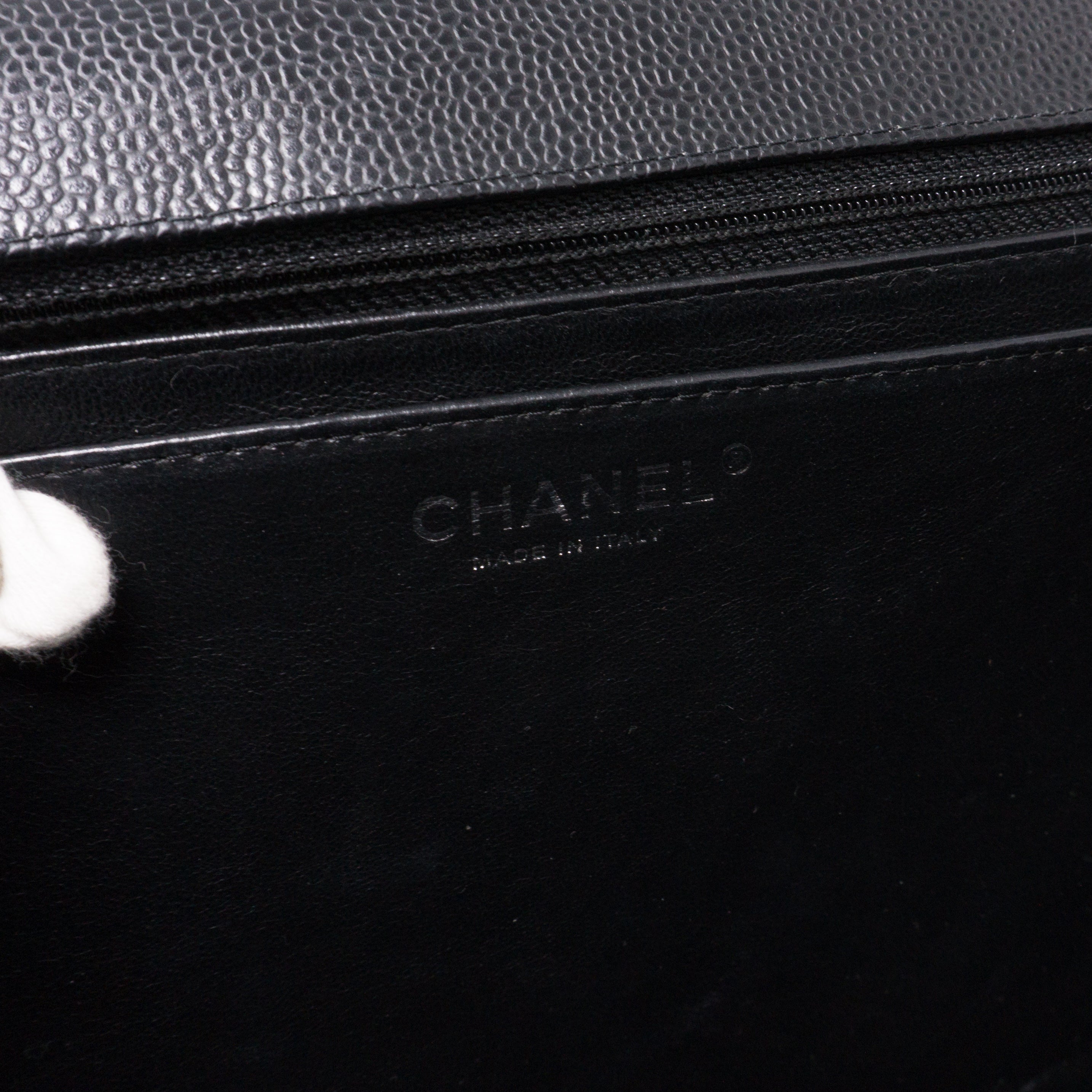 Classic Single Flap Maxi Black Caviar Leather