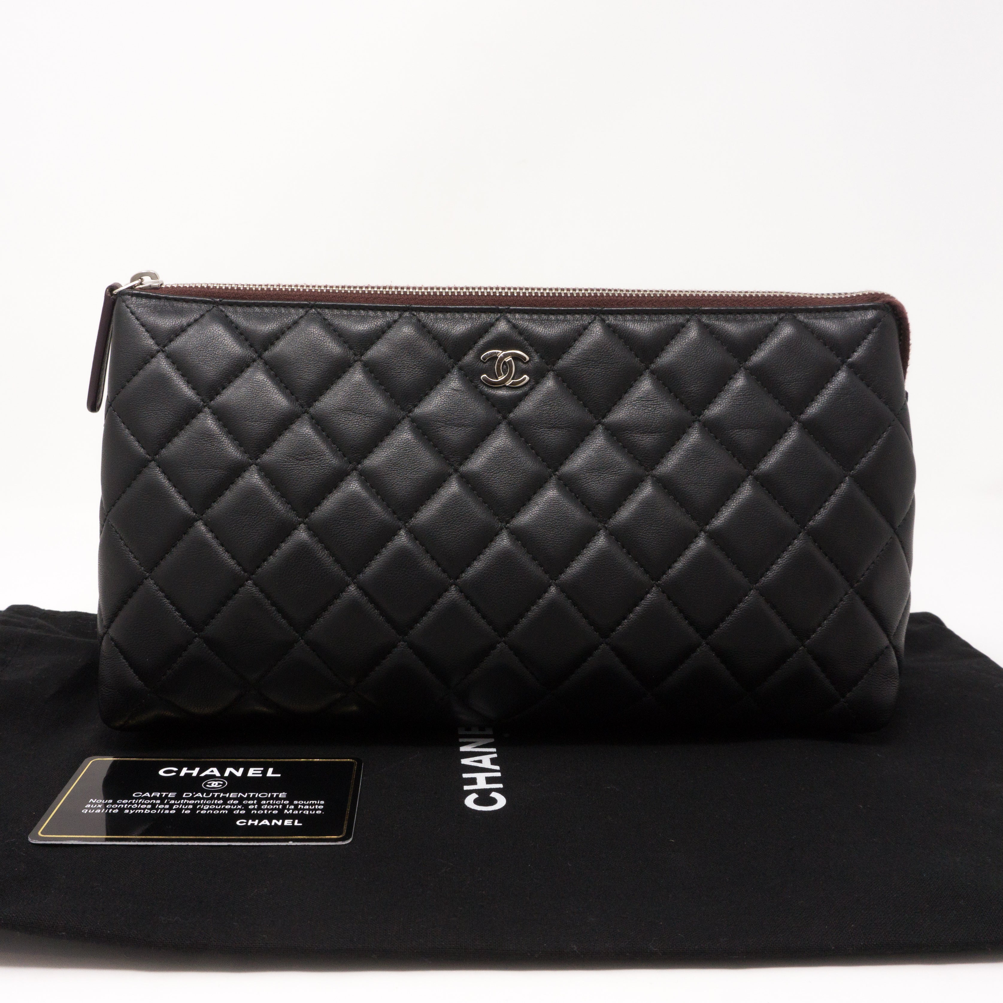 Quilted Toiletry Pouch Black Leather