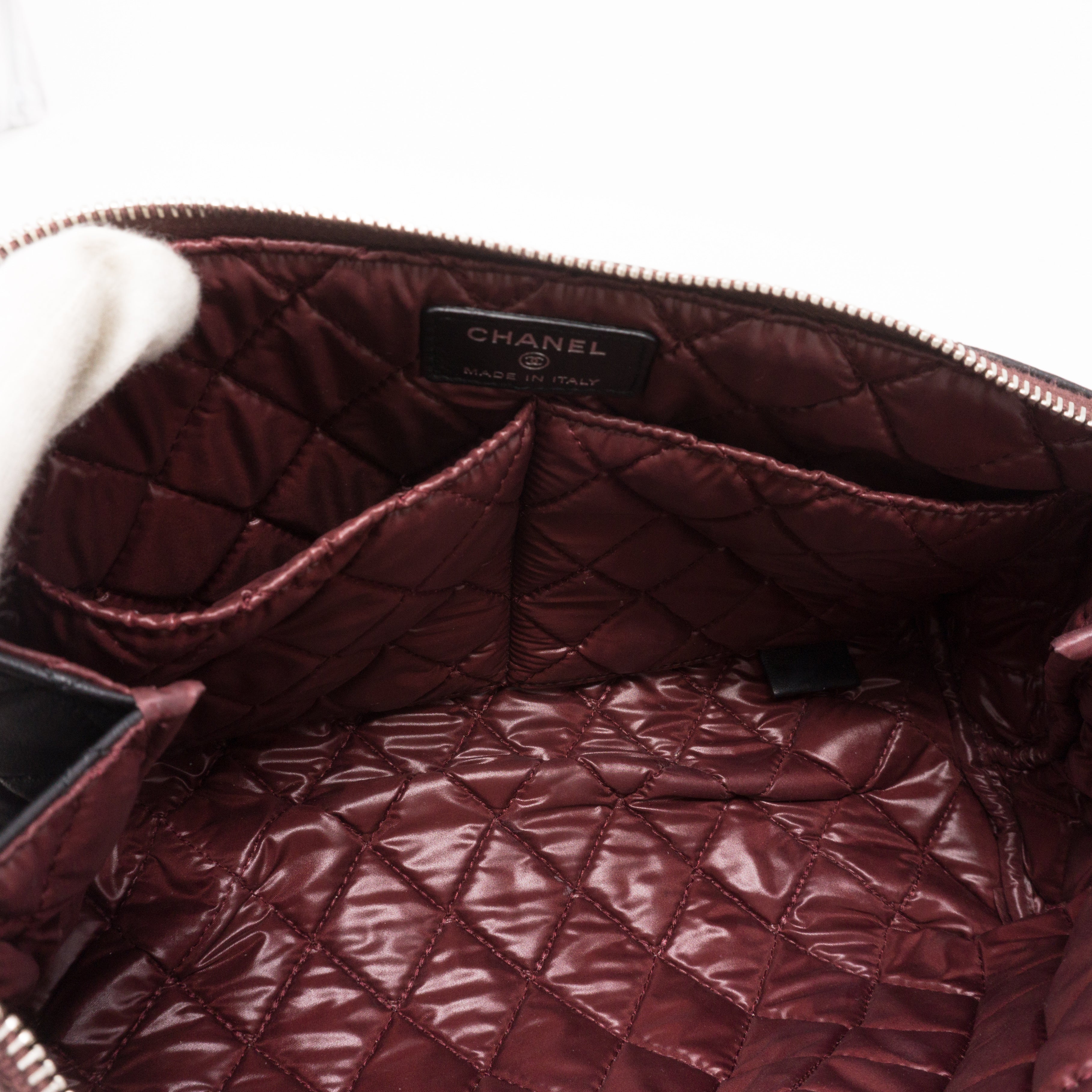 Quilted Toiletry Pouch Black Leather