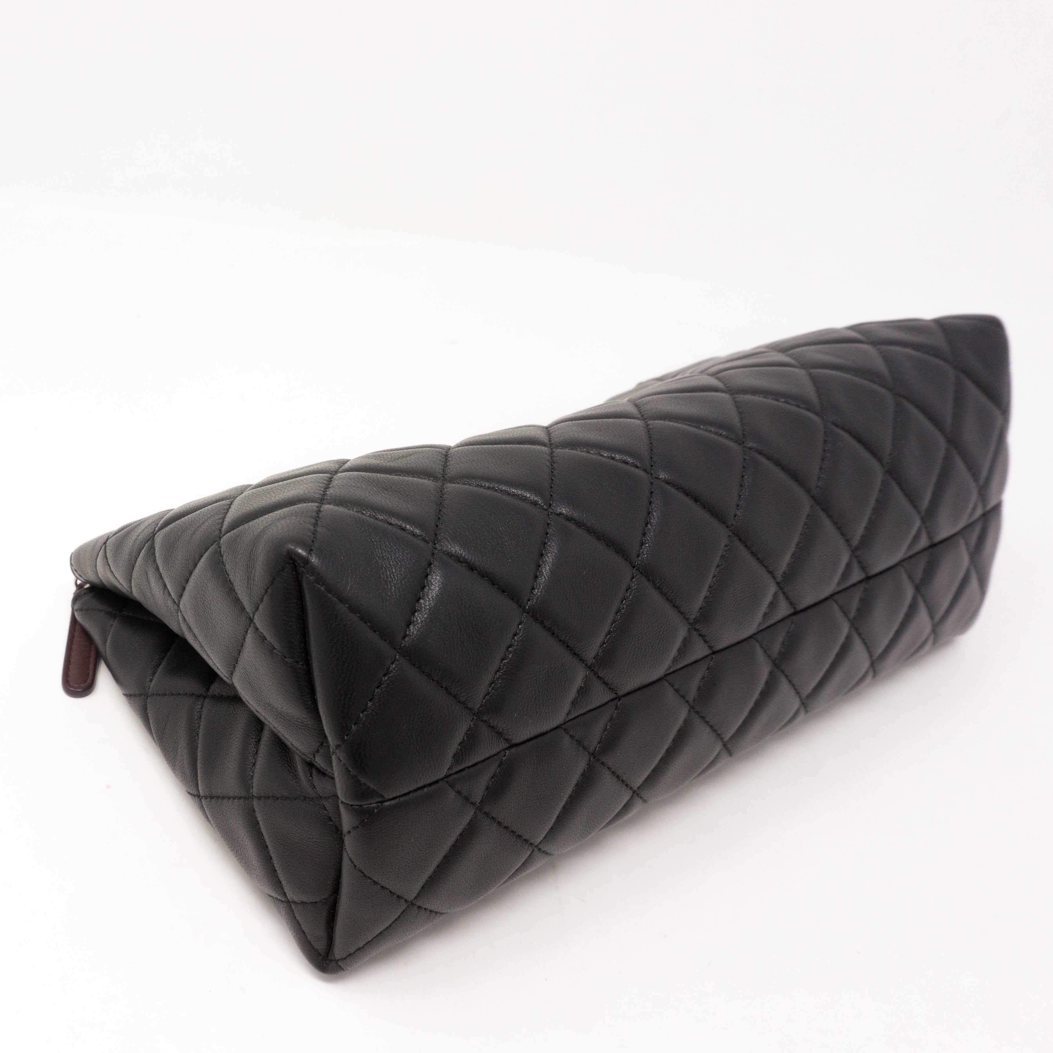 Quilted Toiletry Pouch Black Leather