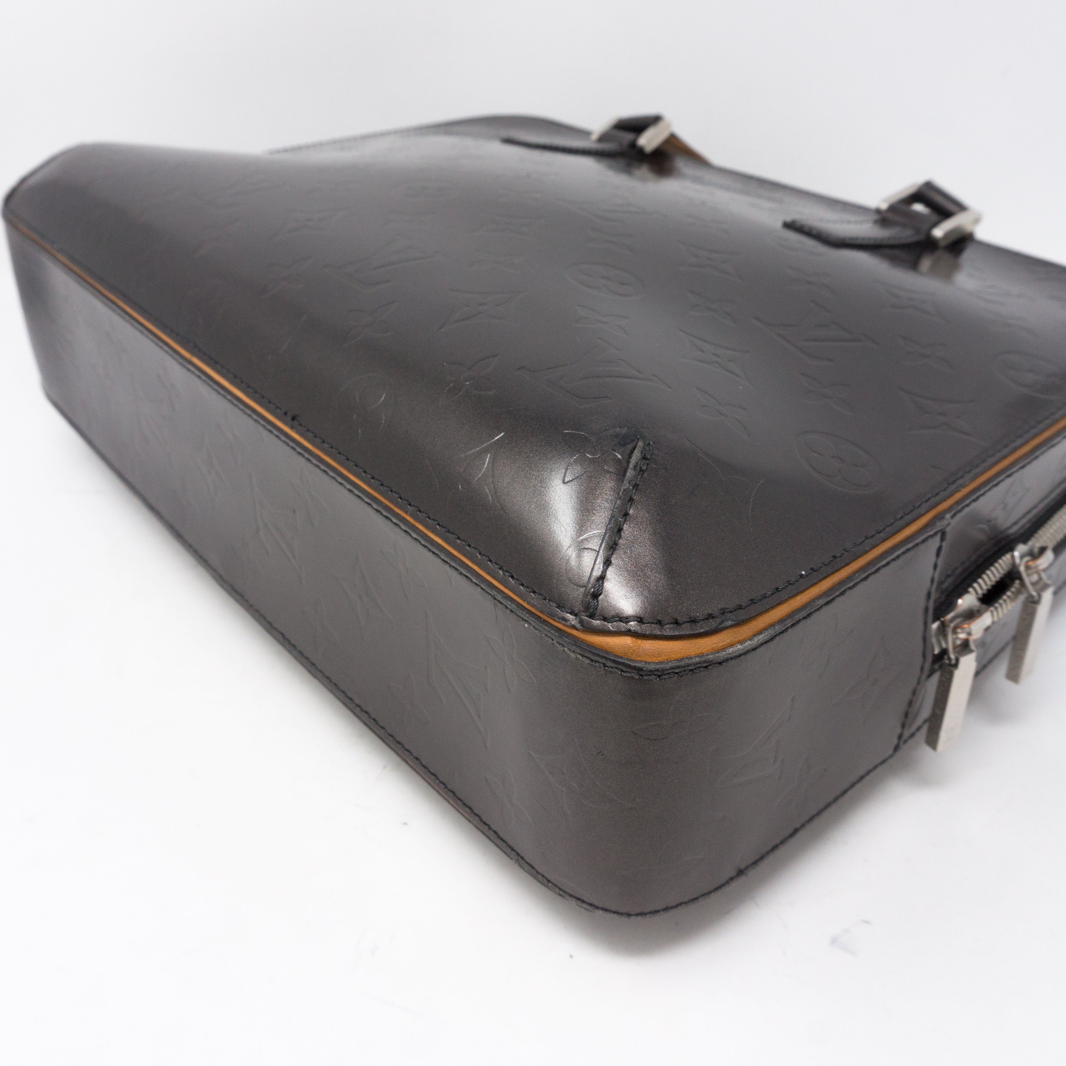 Mat Malden Monogram Vernis