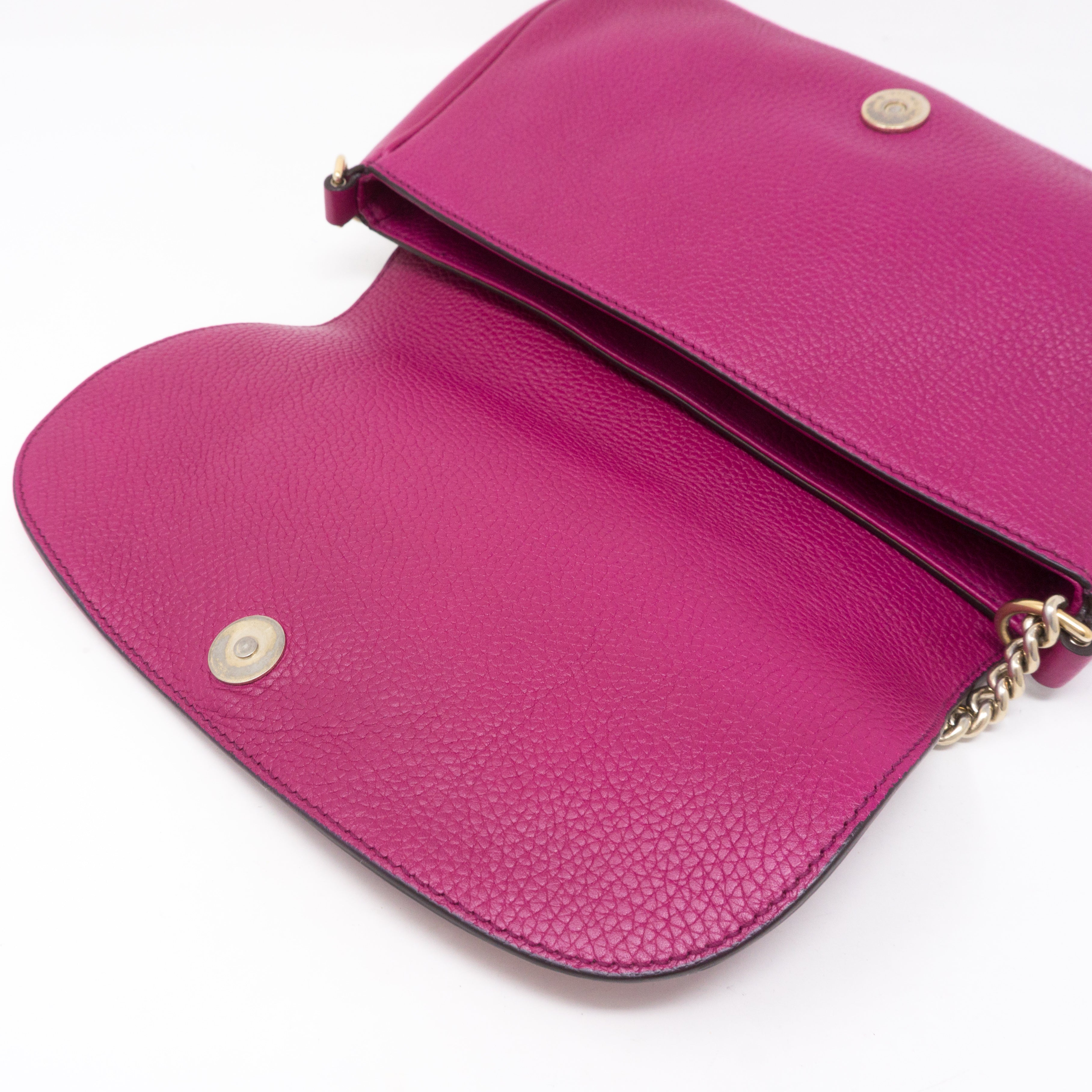 Soho Flap Chain Bag Fuchsia Leather
