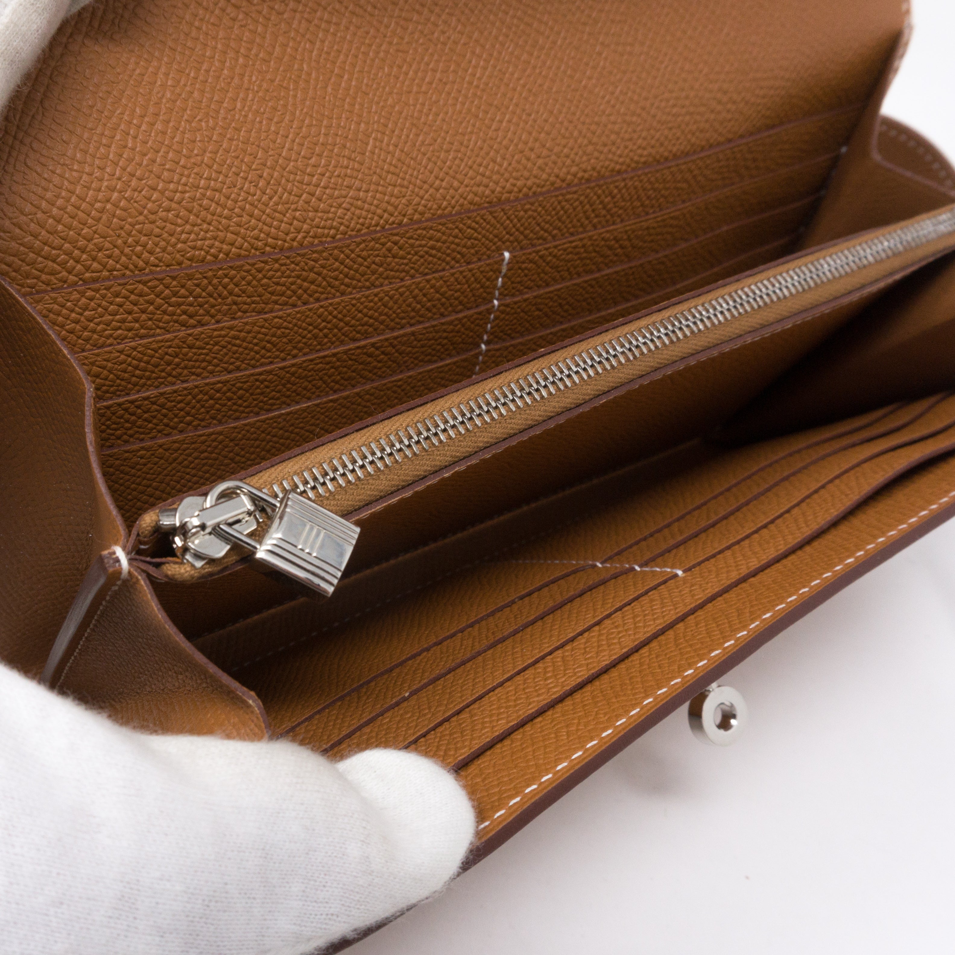 Classic Kelly Wallet Gold Leather
