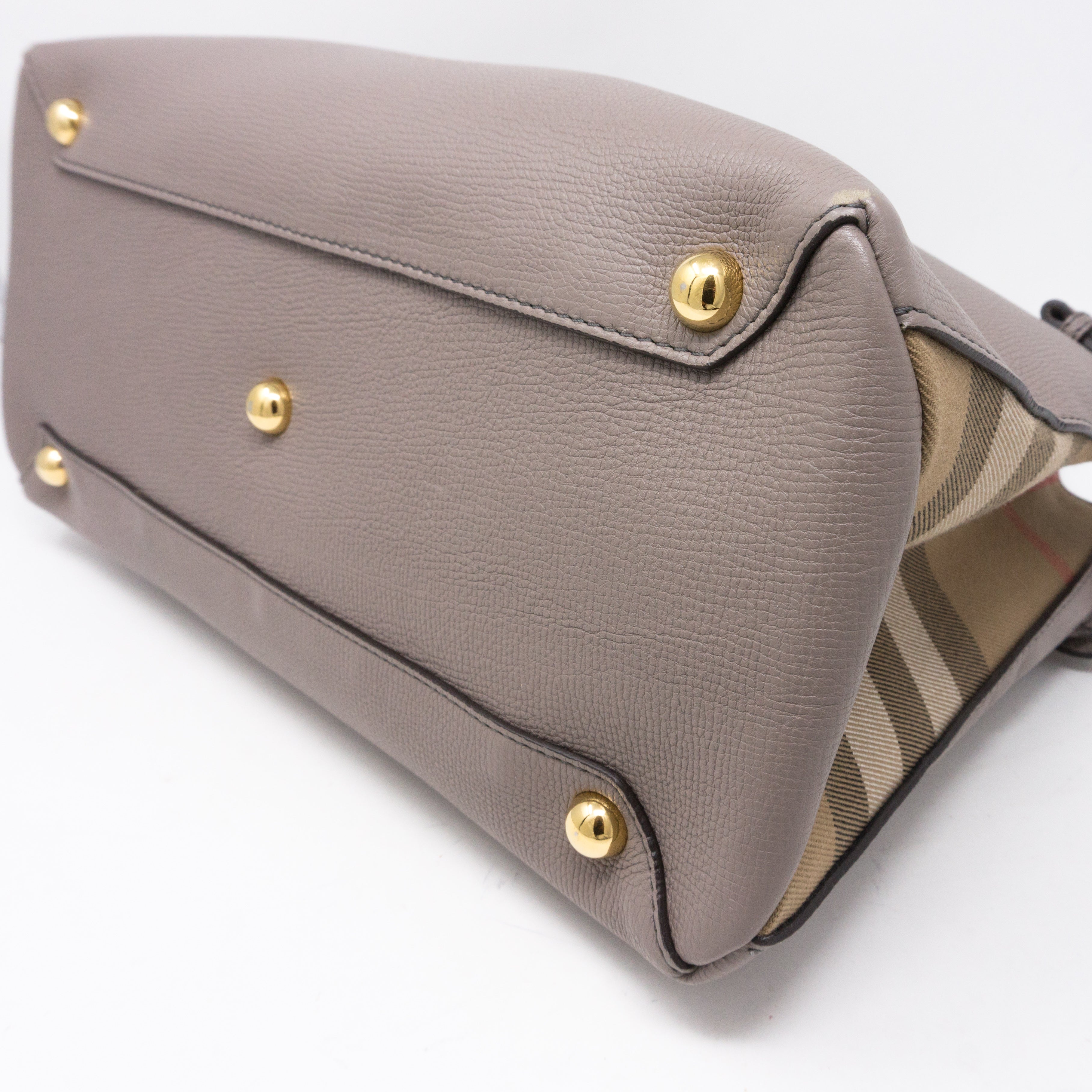 Medium Banner House Check Gray Leather