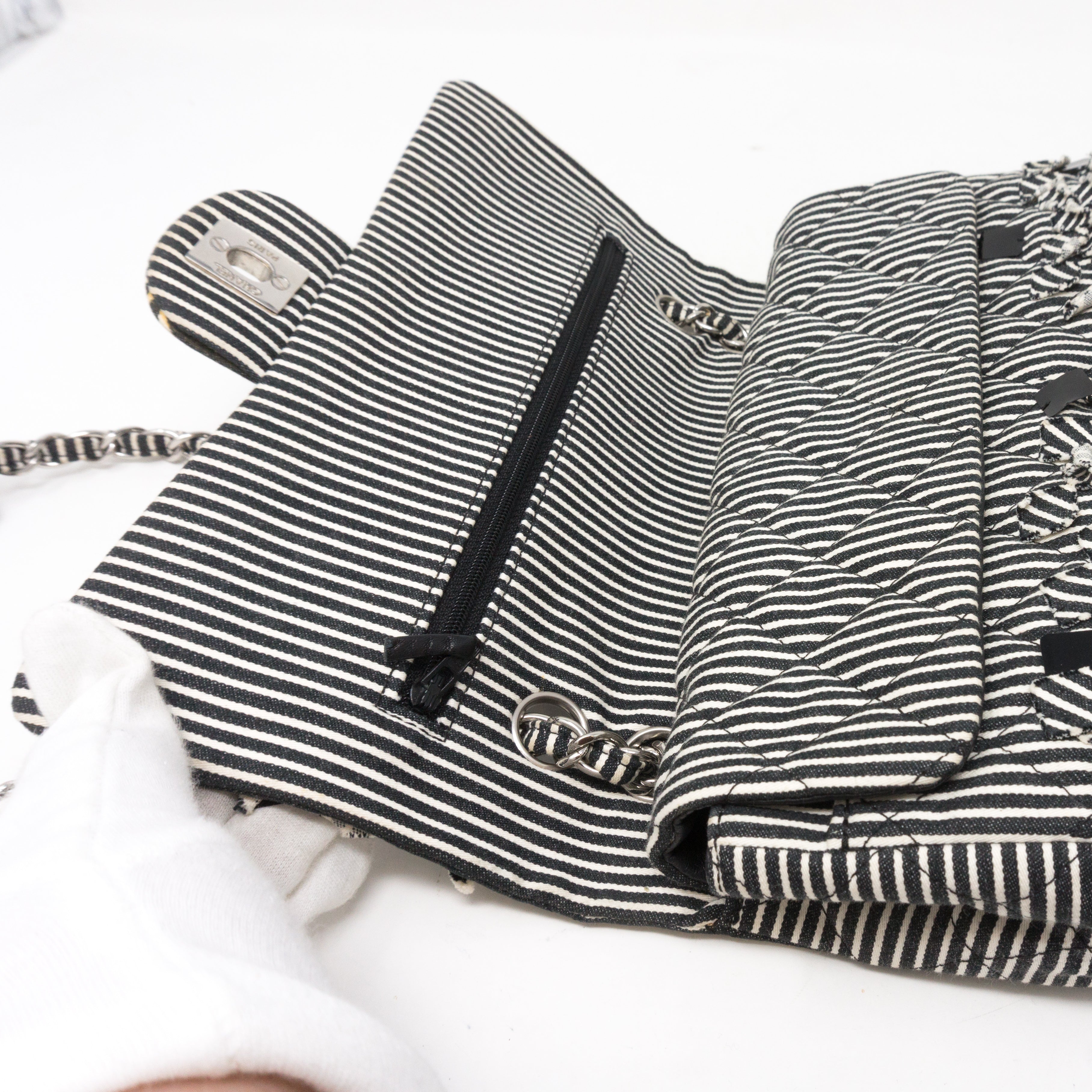 Classic Double Flap Medium Quilted Fabric