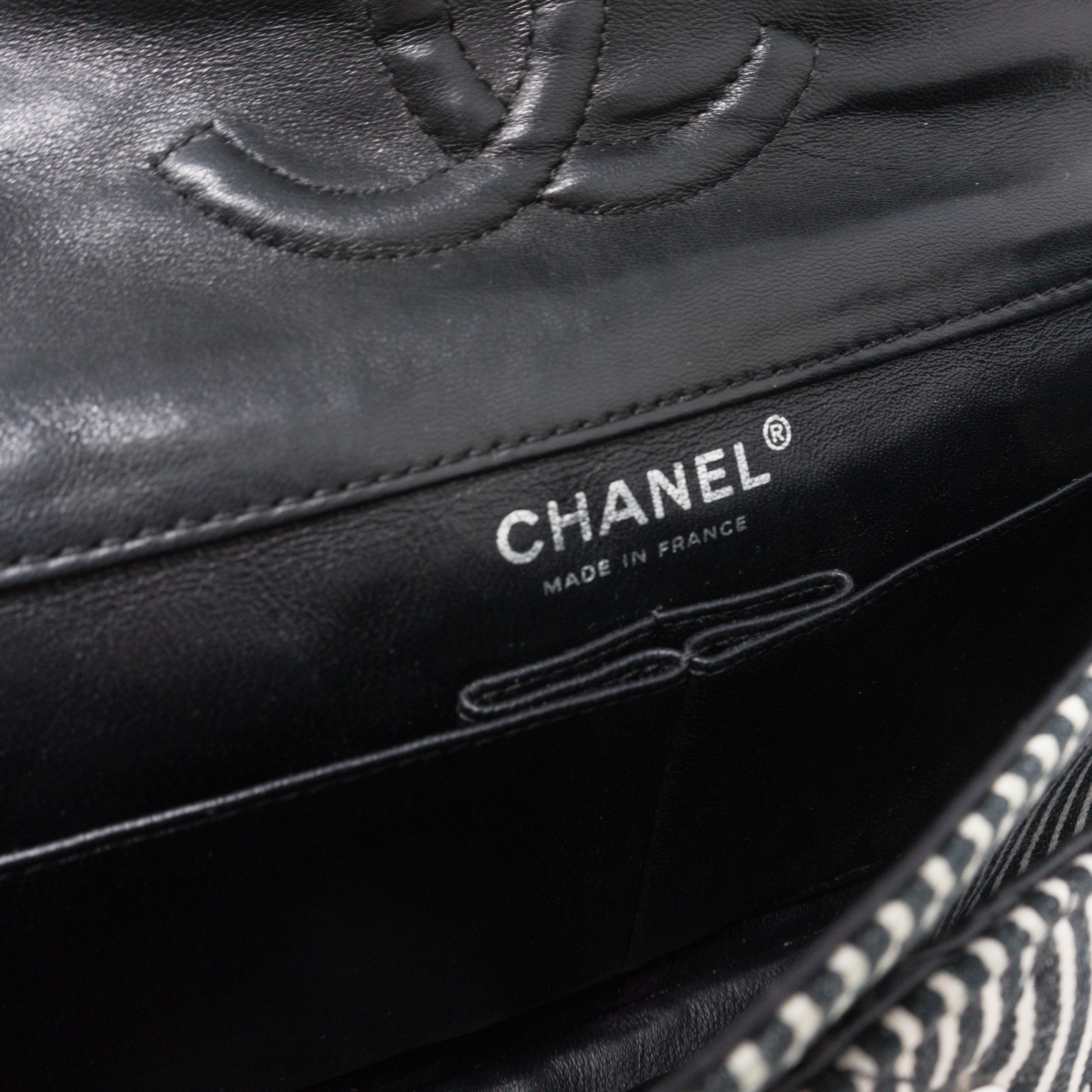 Classic Double Flap Medium Quilted Fabric