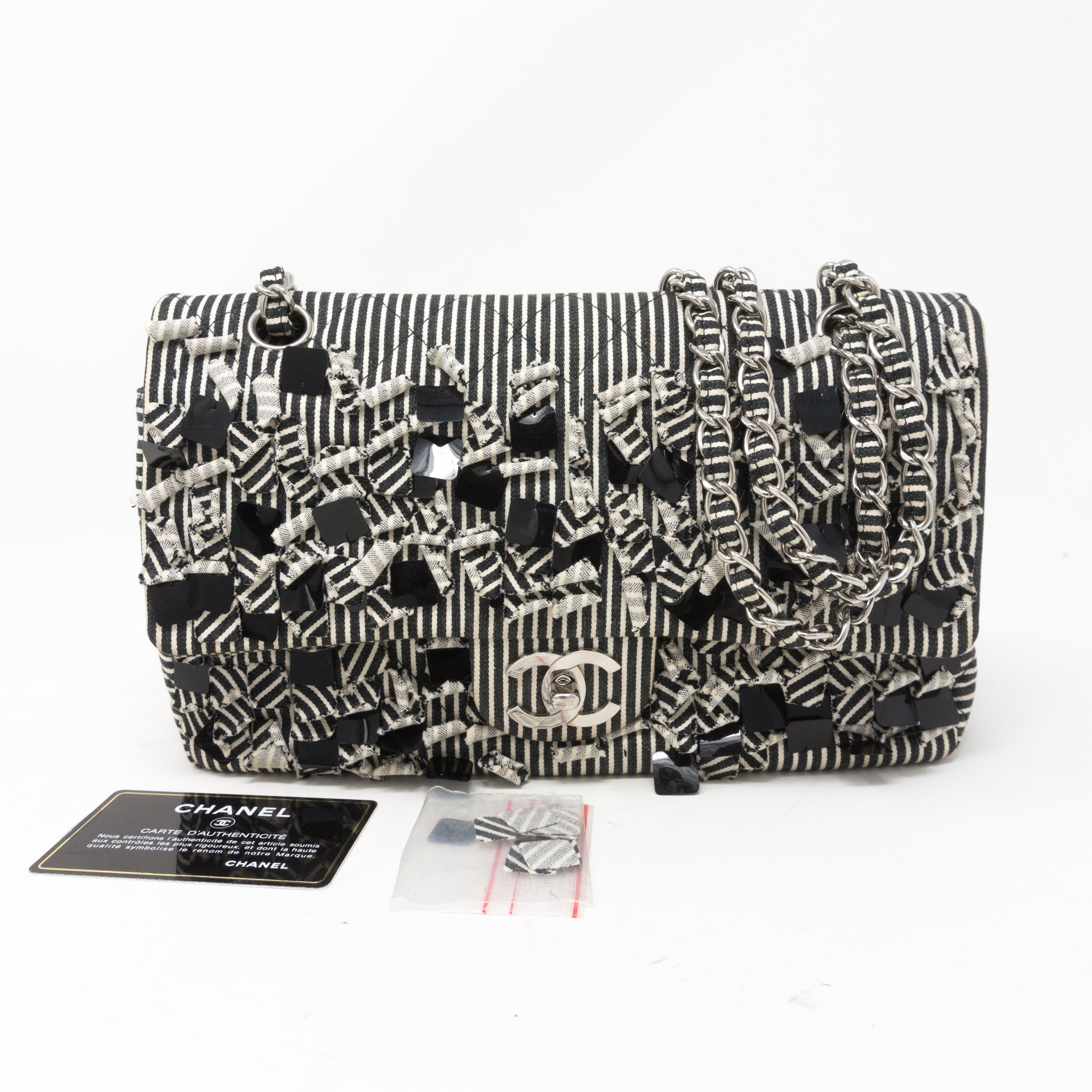 Classic Double Flap Medium Quilted Fabric