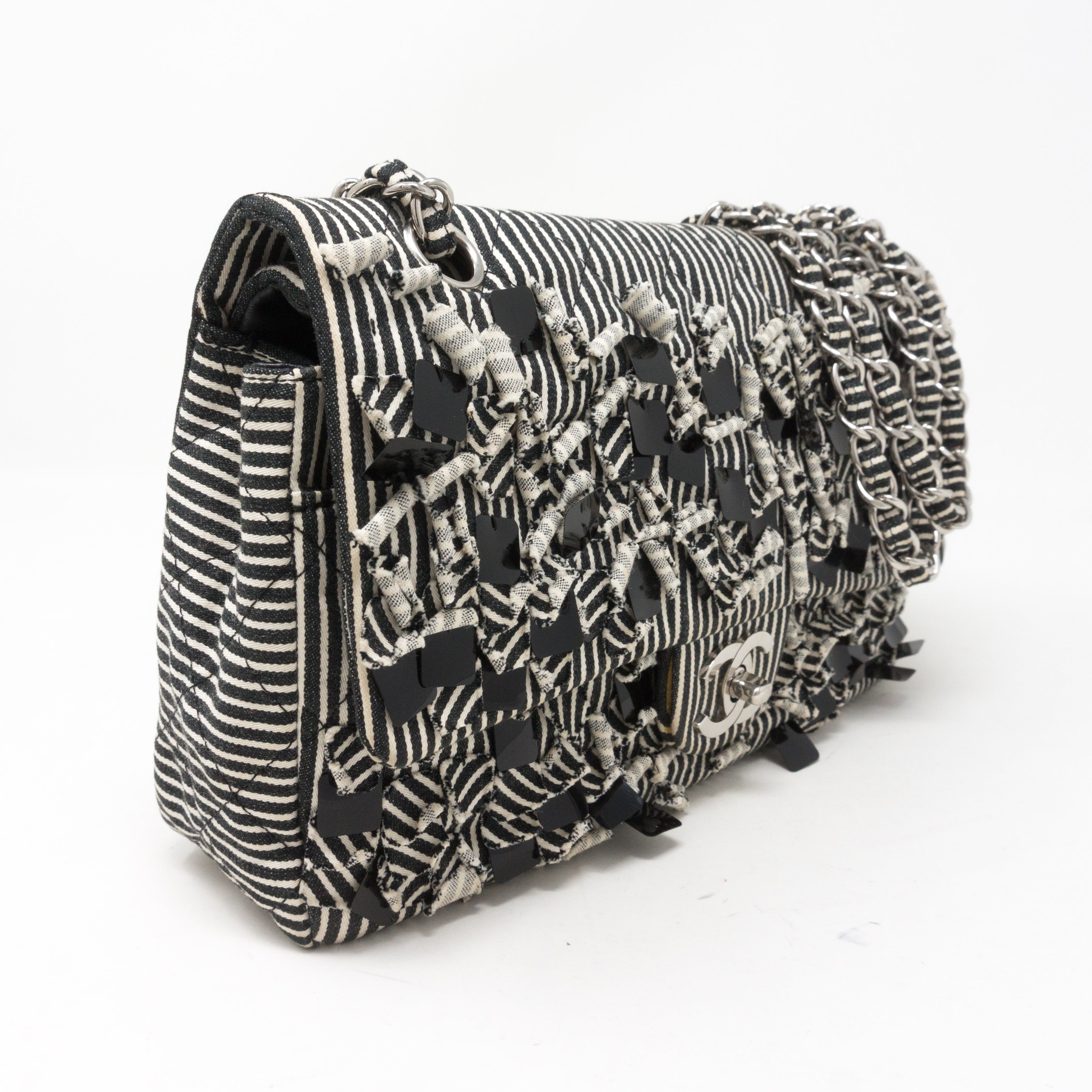 Classic Double Flap Medium Quilted Fabric