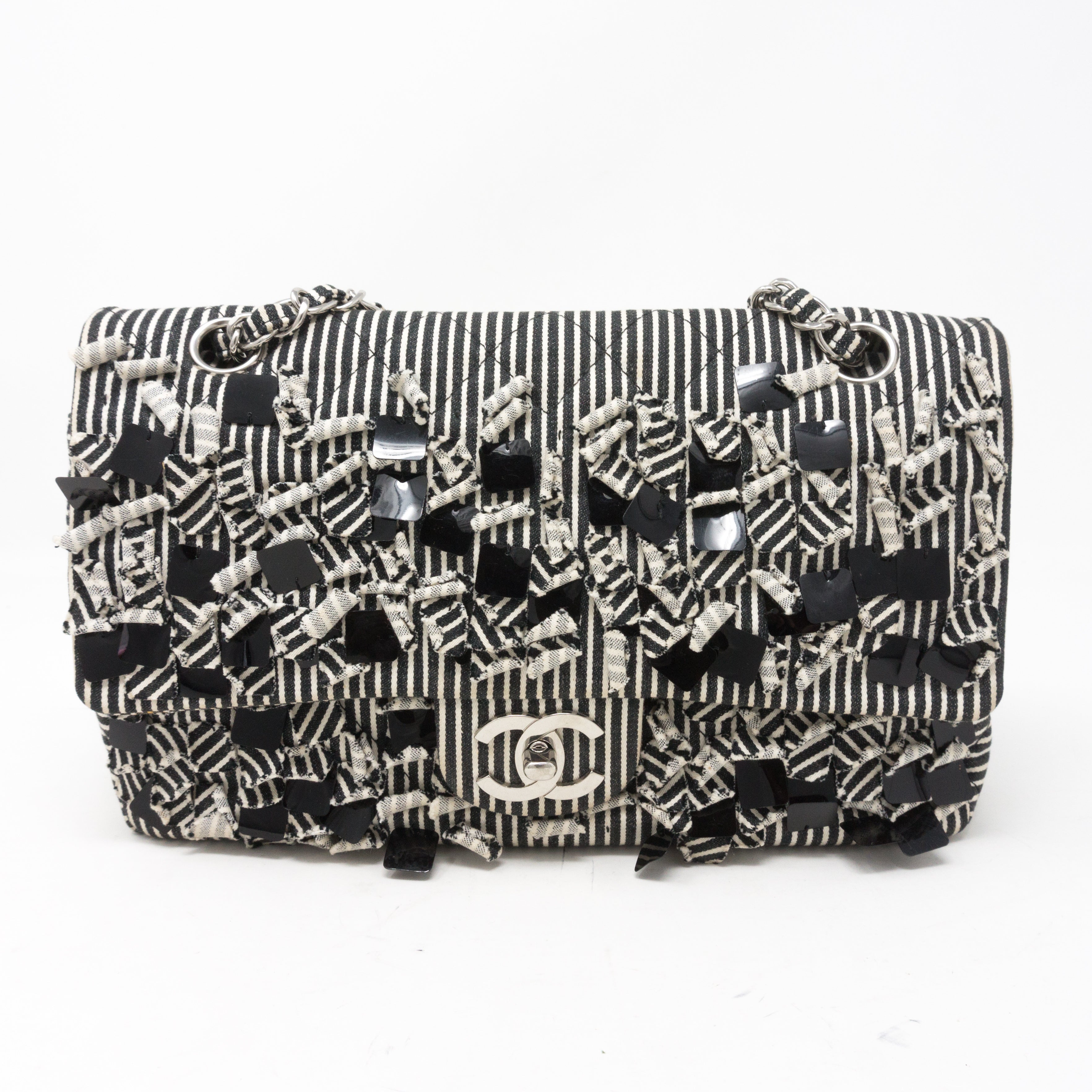 Classic Double Flap Medium Quilted Fabric