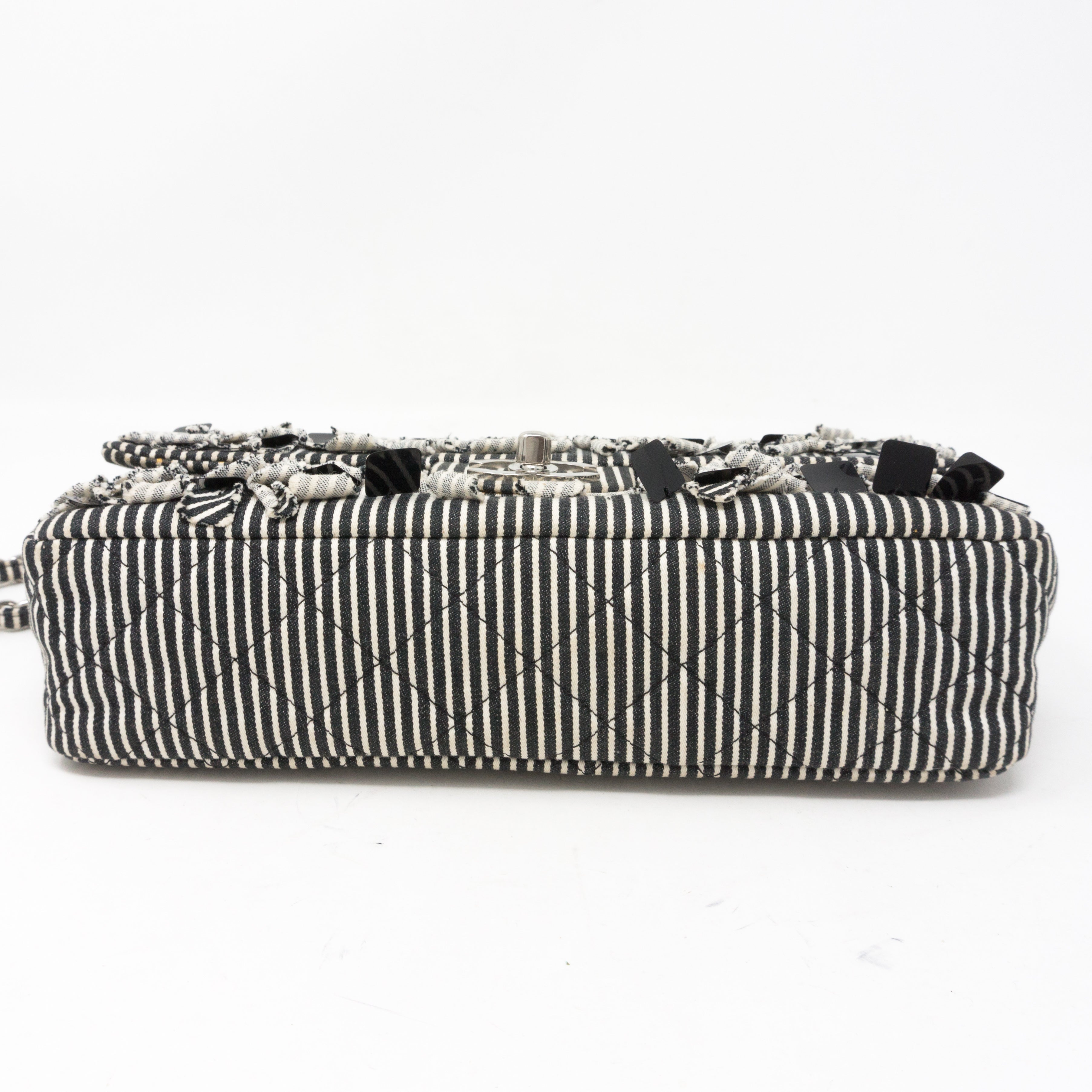 Classic Double Flap Medium Quilted Fabric