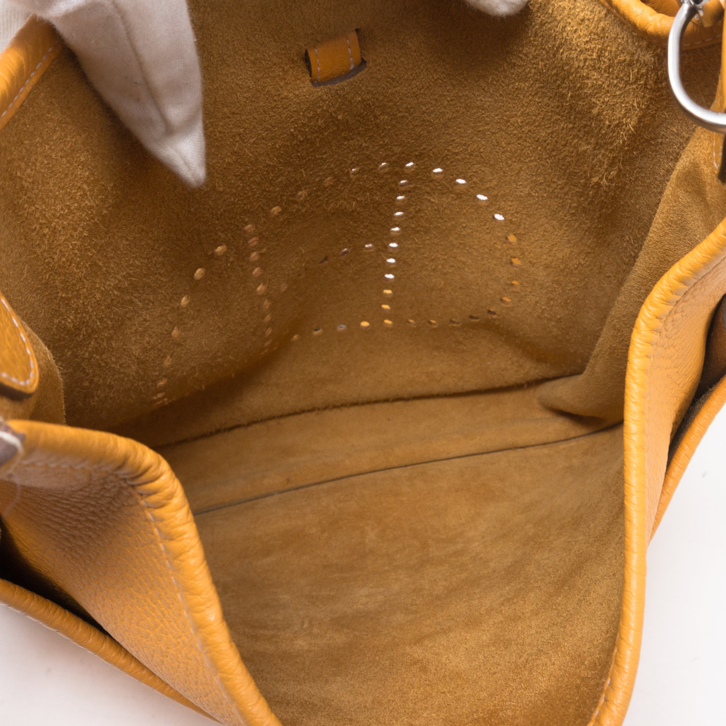 Evelyne III 29 Mustard Yellow