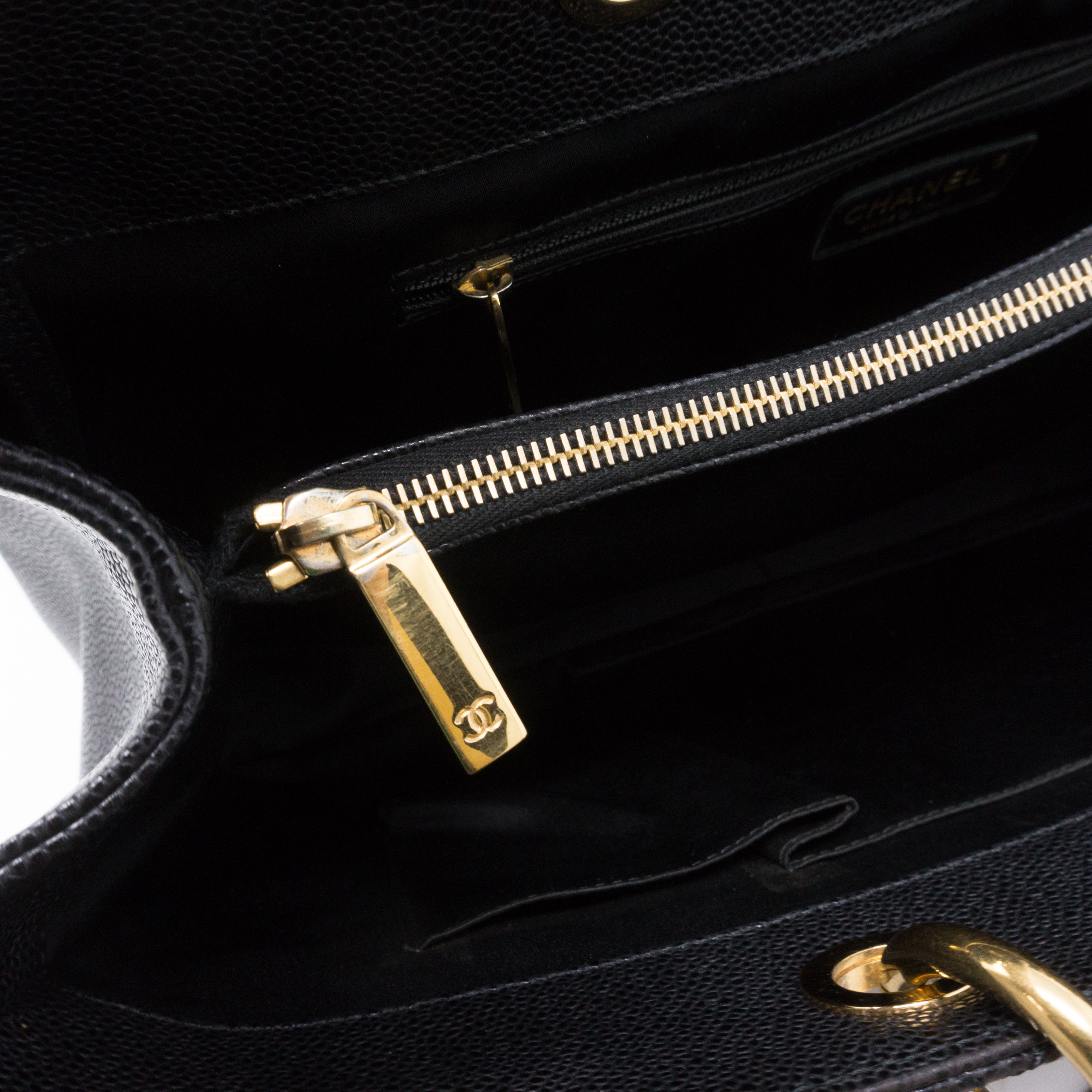 GST XL Grand Shopping Tote Black Caviar Gold