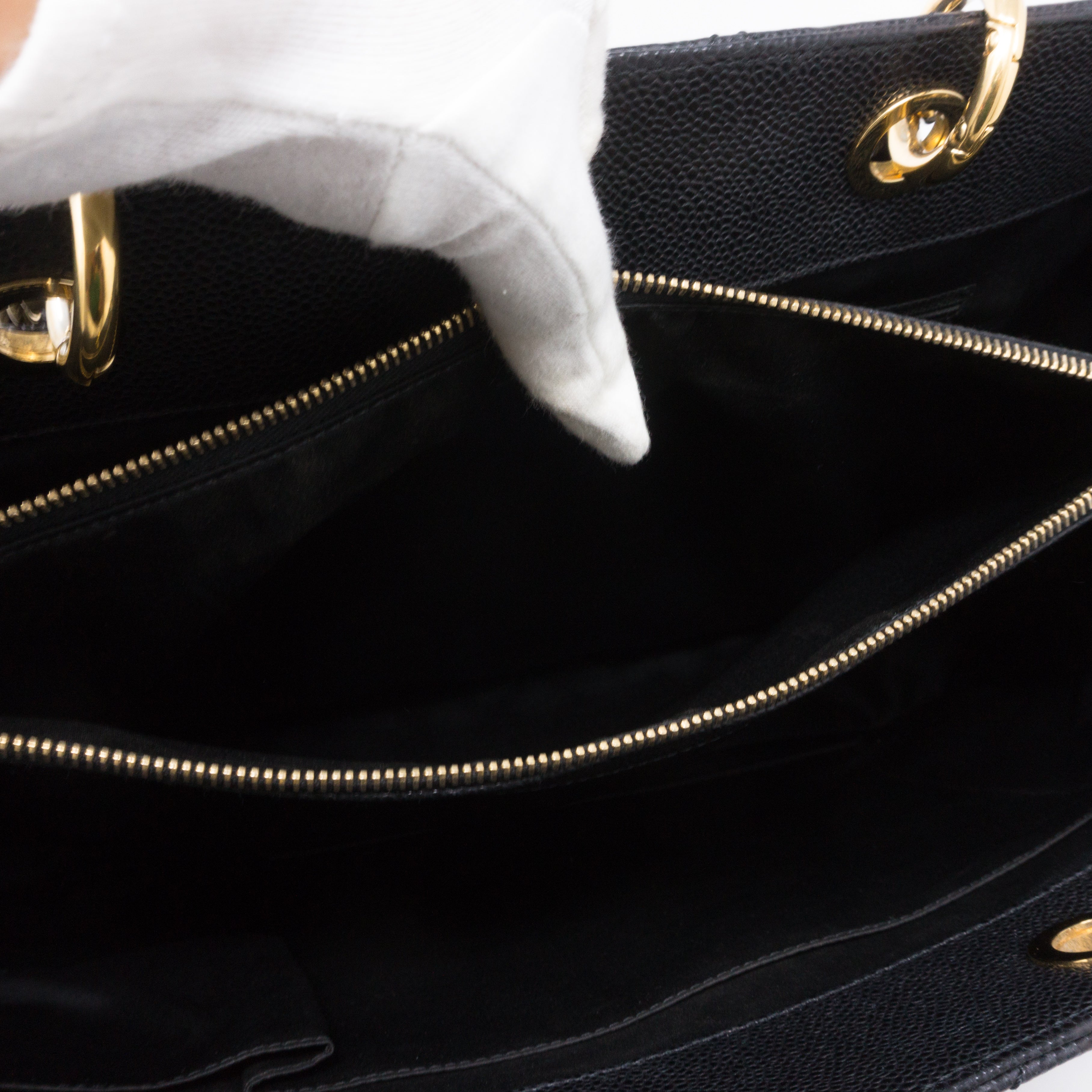 GST XL Grand Shopping Tote Black Caviar Gold