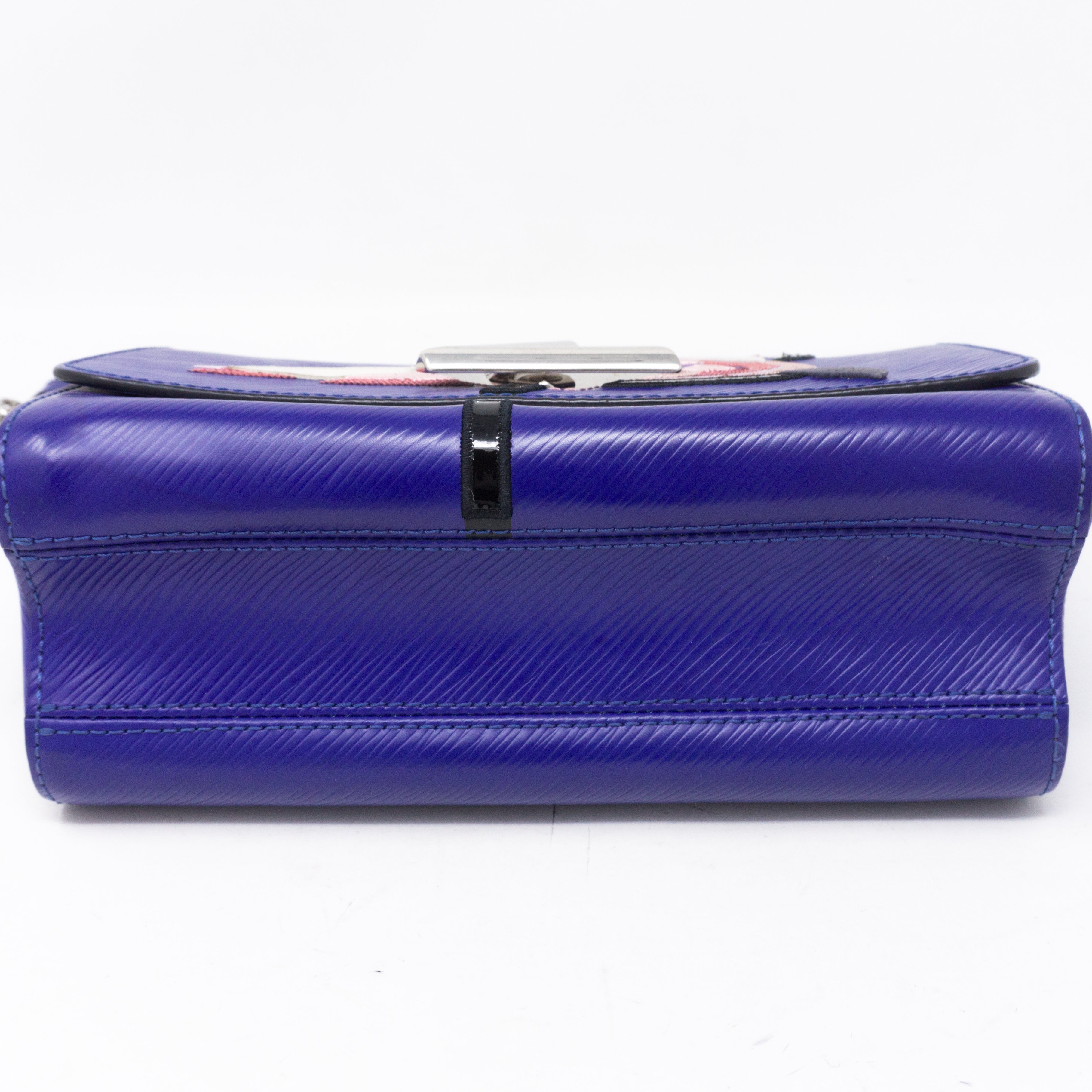 Twist MM Flamingo Blue Epi Leather