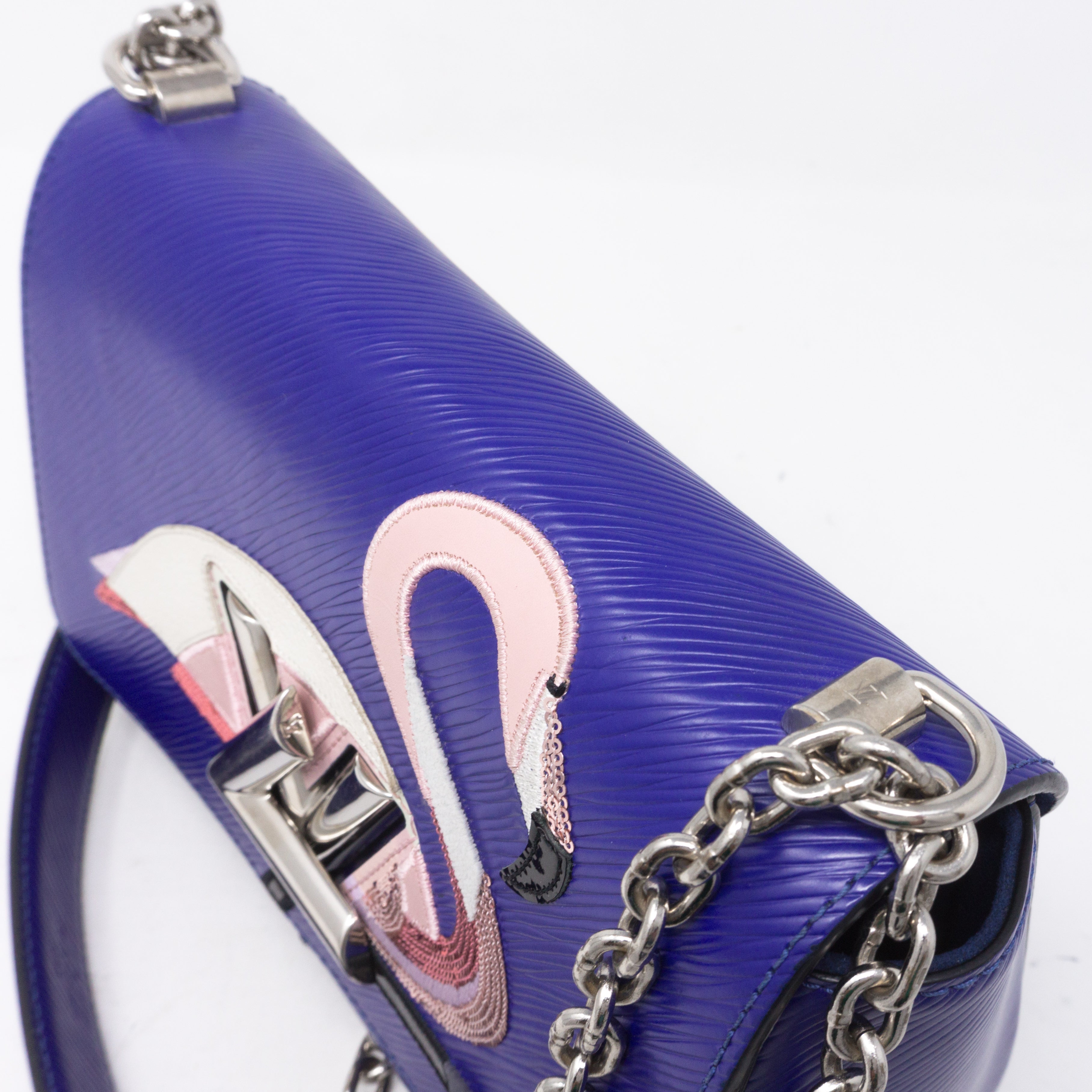 Twist MM Flamingo Blue Epi Leather