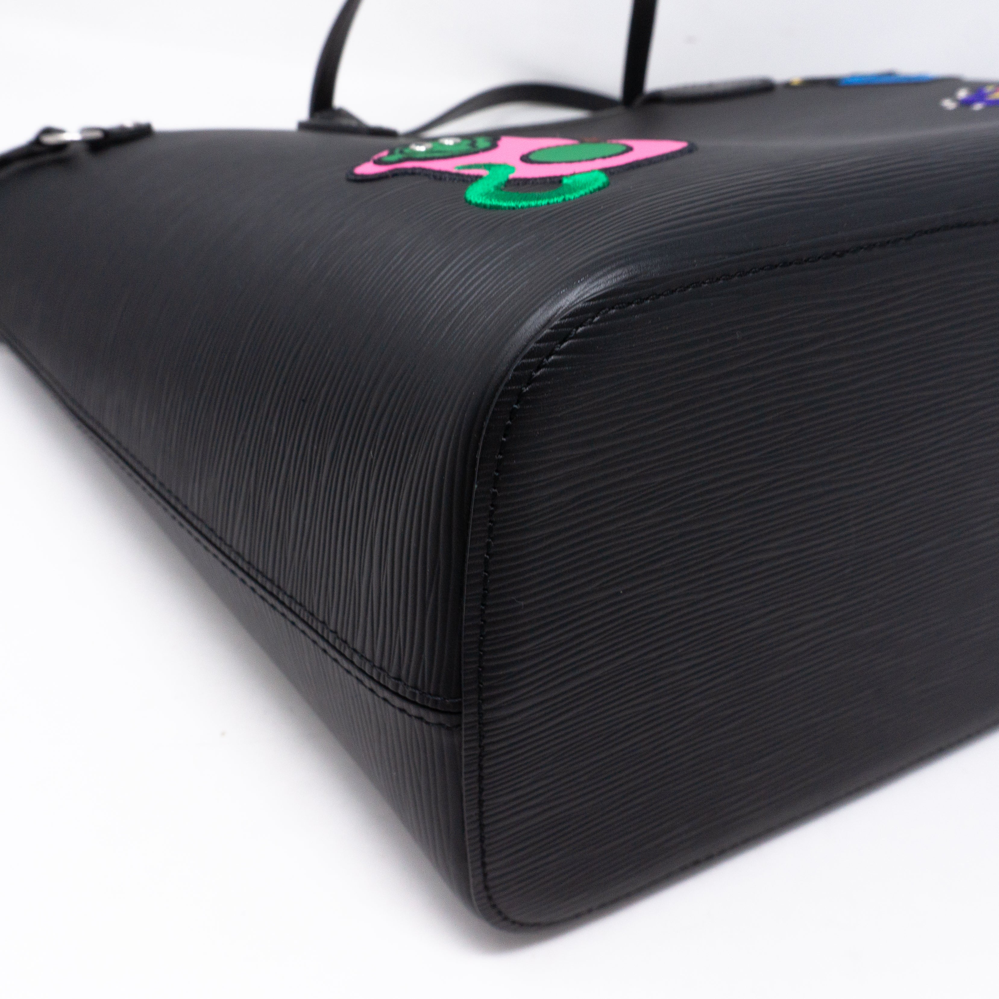 Neverfull MM Epi Patches with Pochette