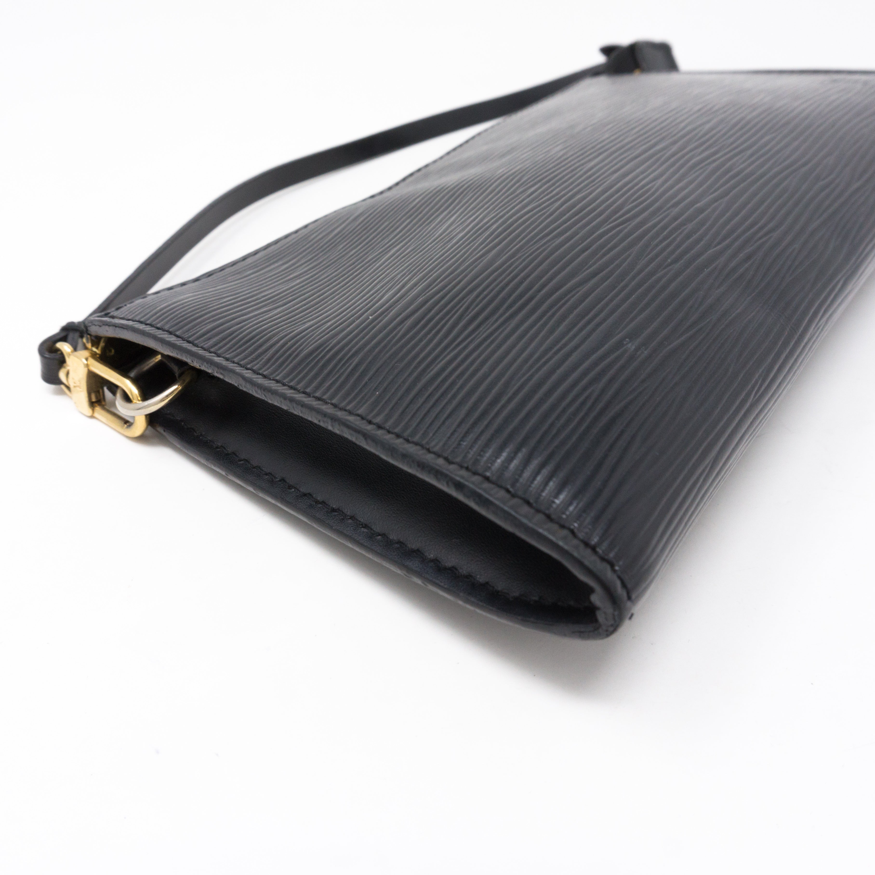 Pochette Accessoires Black Epi Leather