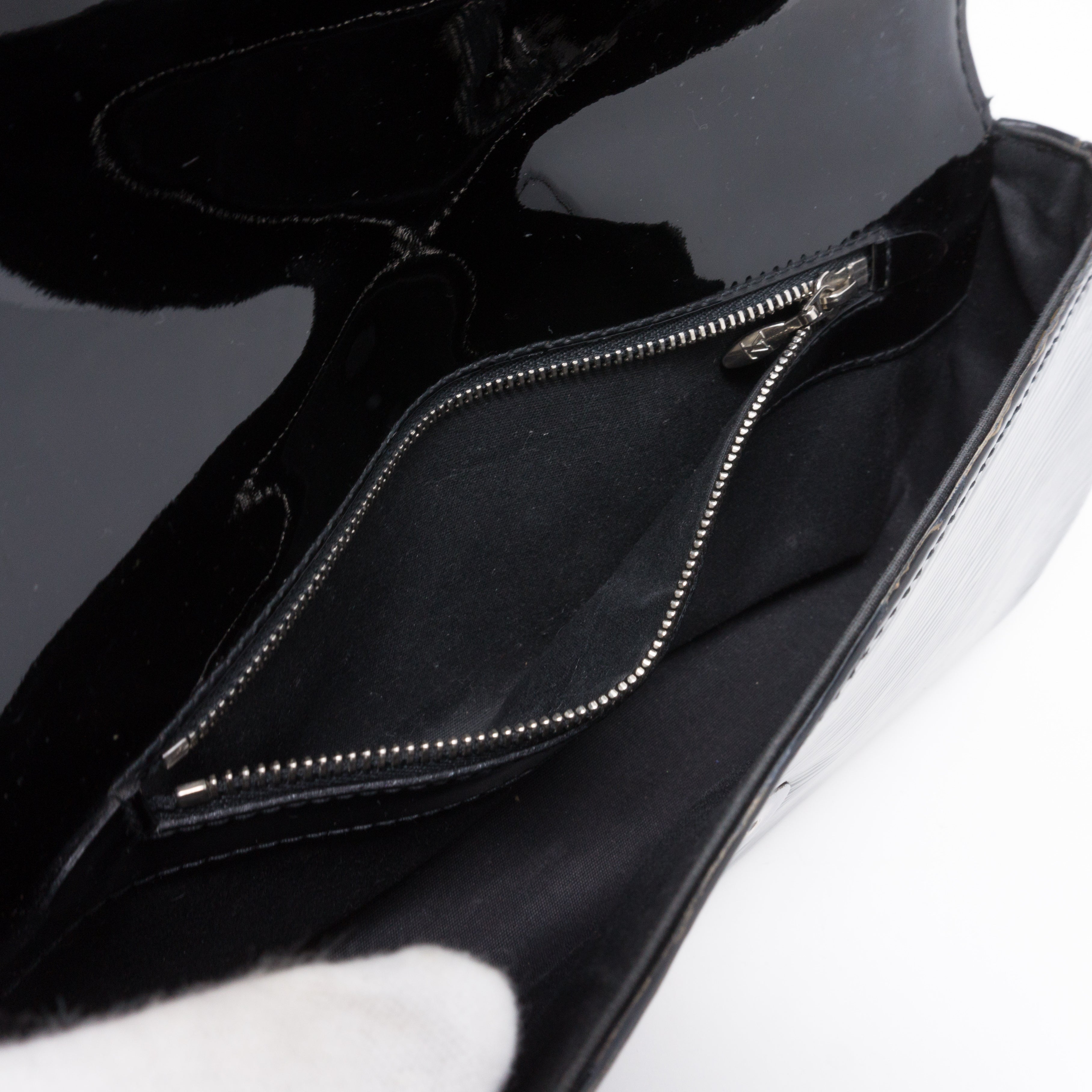 Pochette SoBe Epi Noir Electric