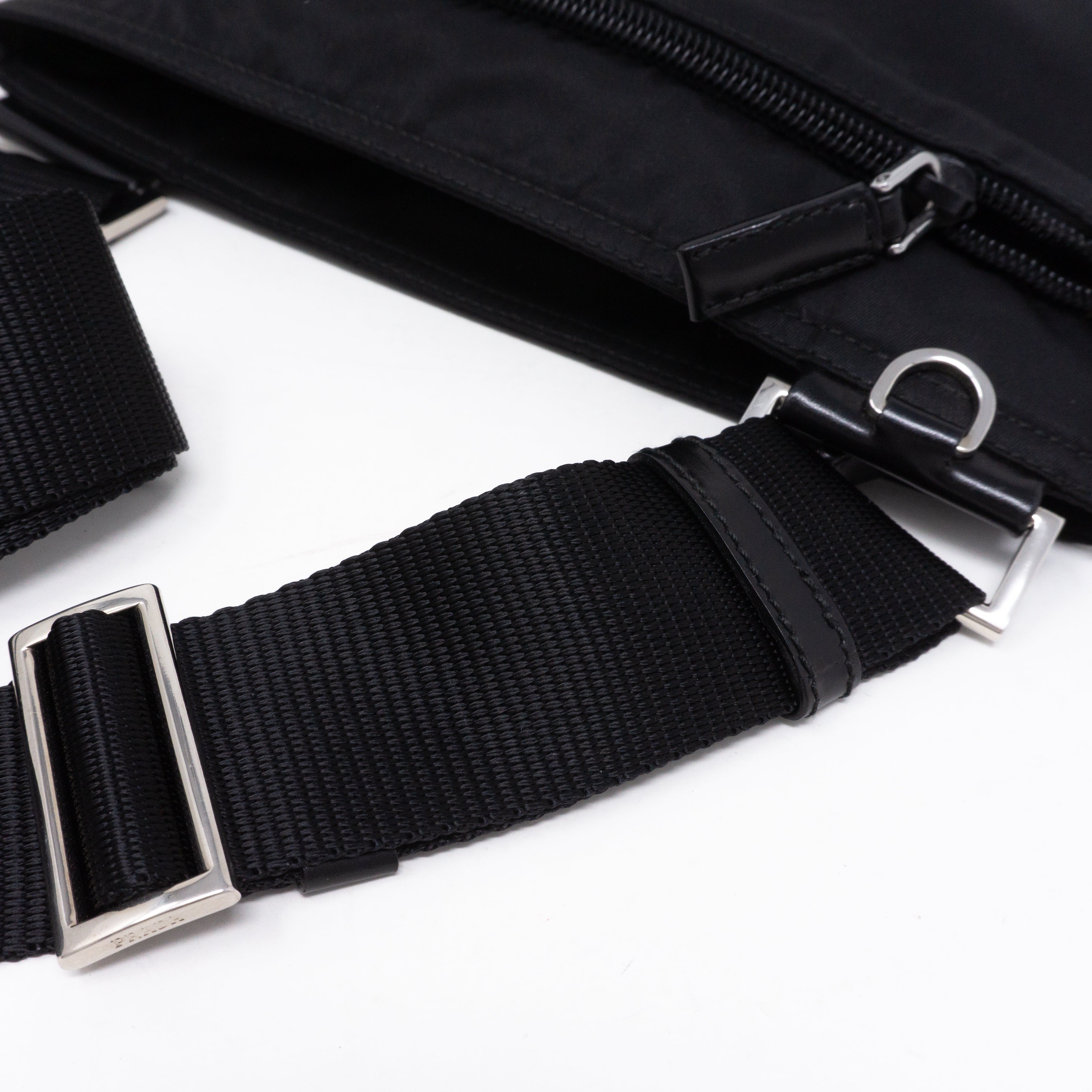 Vela Small Crossbody Black Nylon