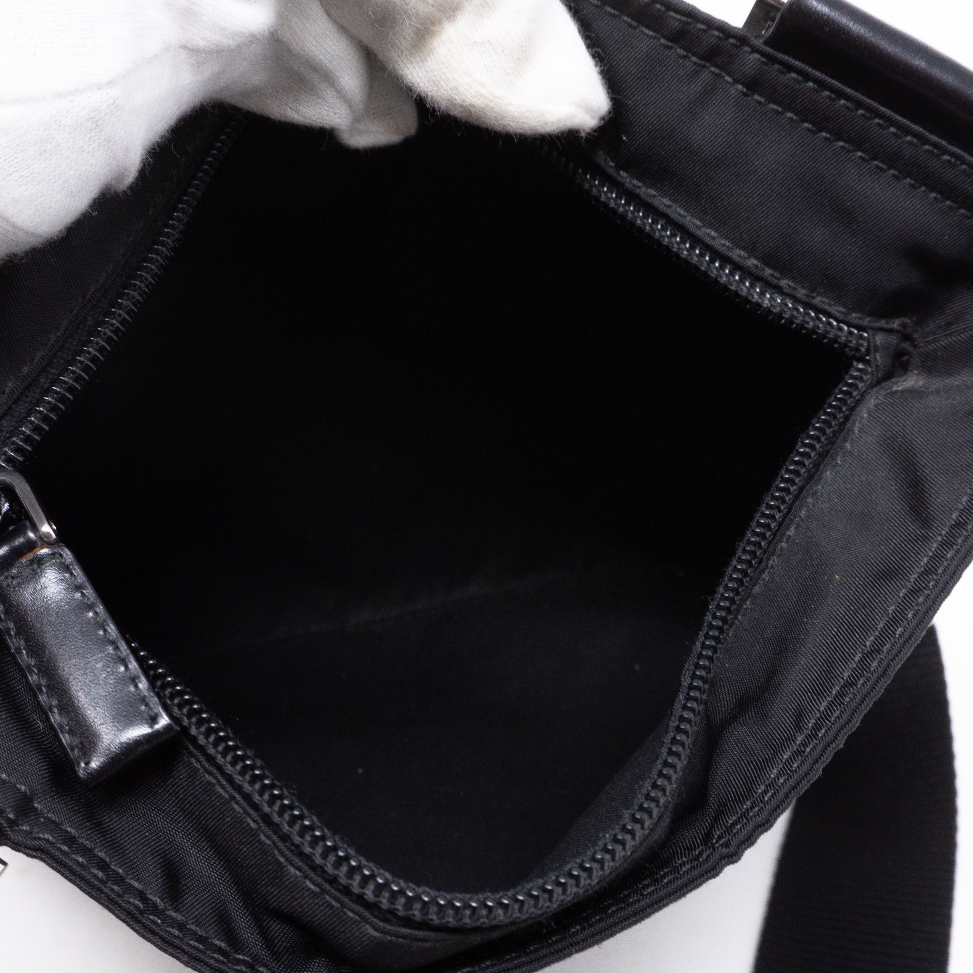 Vela Small Crossbody Black Nylon