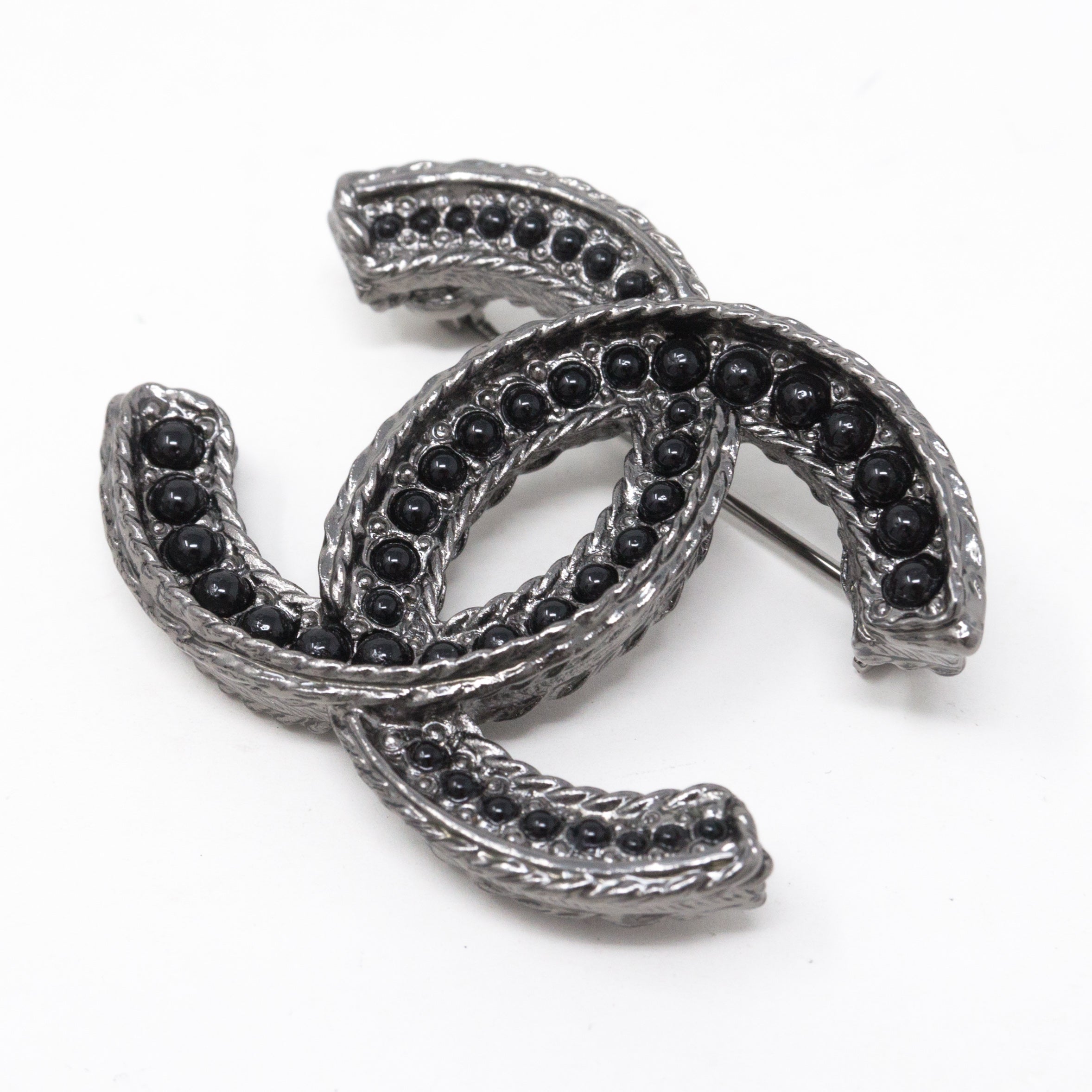 CC Brooch Black Pearl Ruthenium