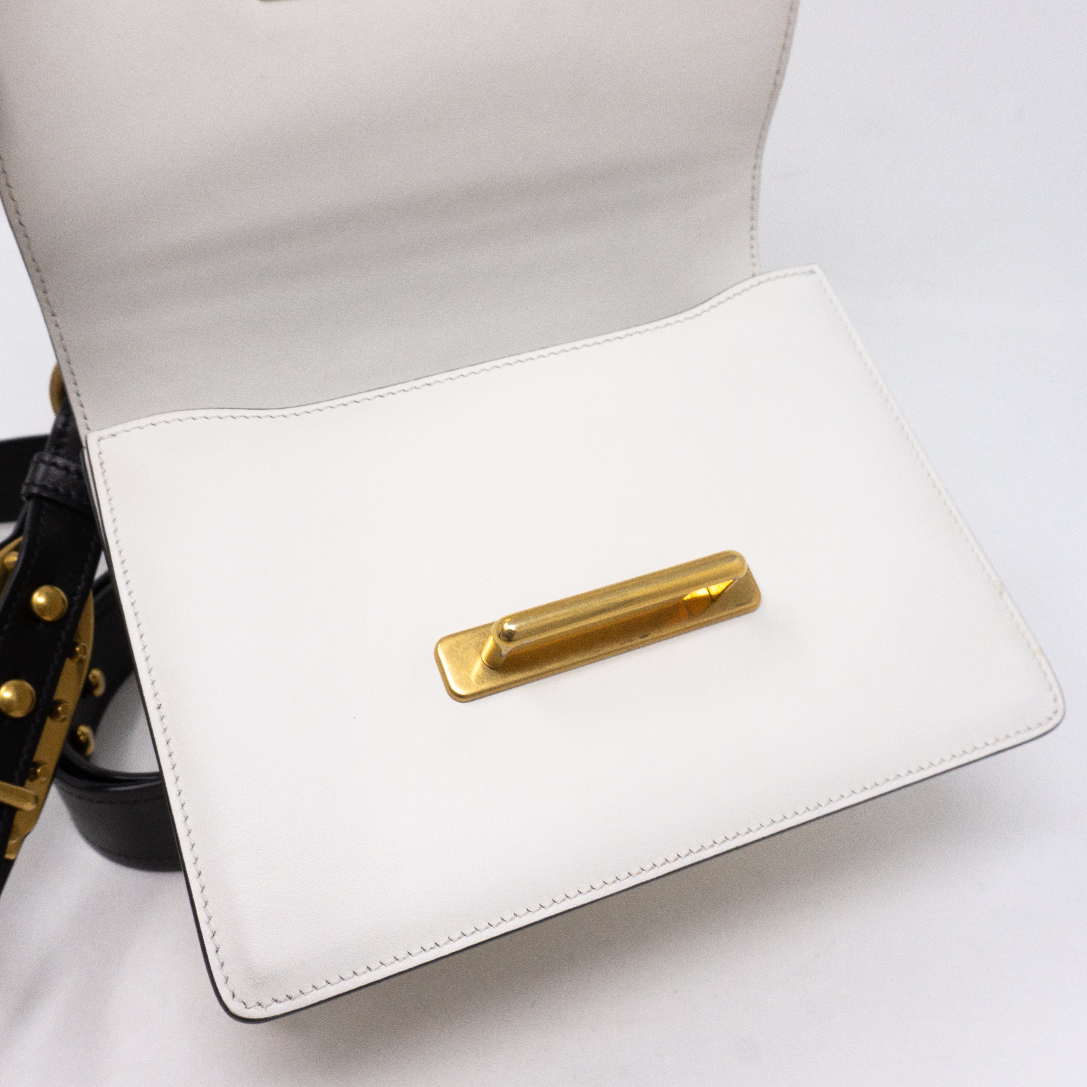 Cahier White Black Leather Bag