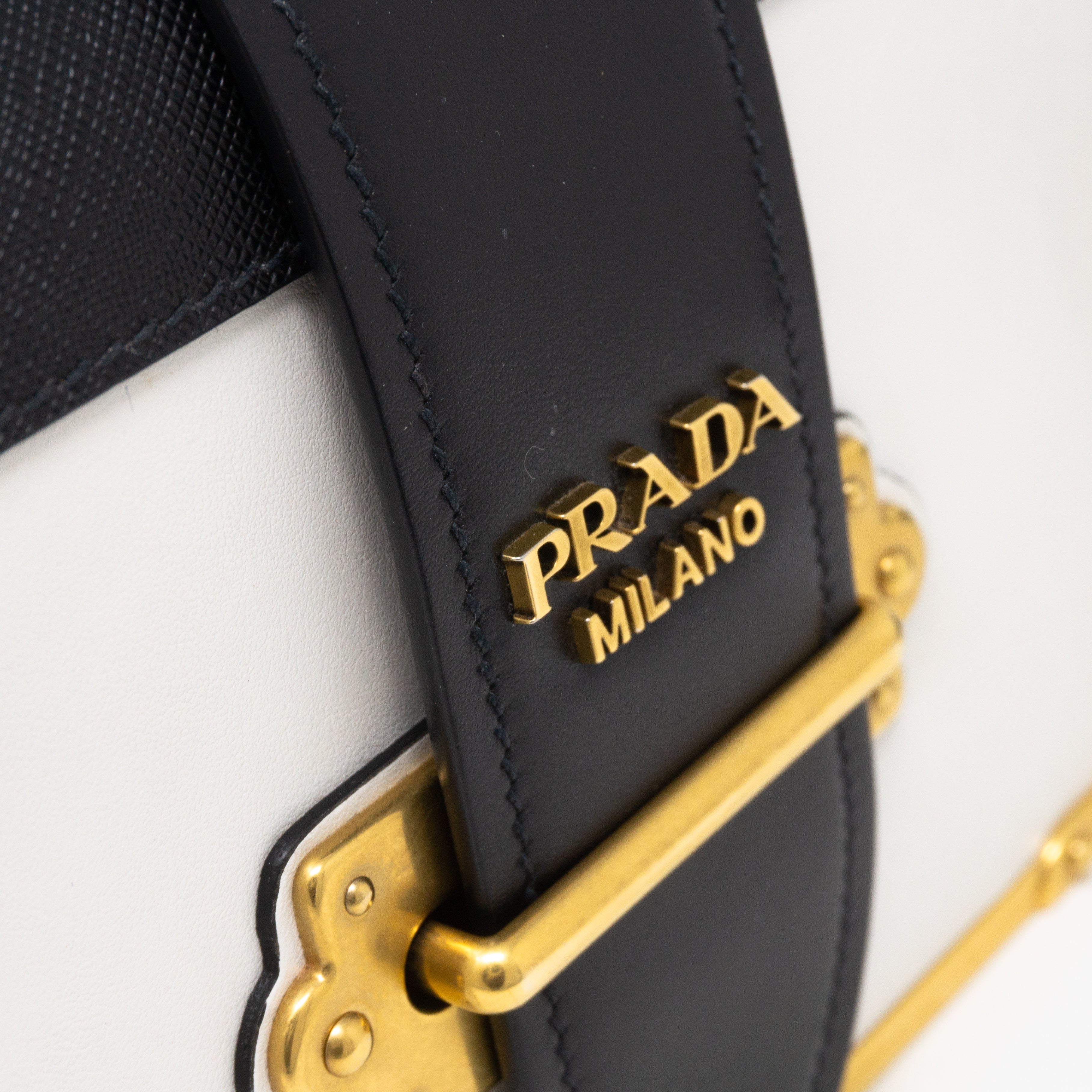 Cahier White Black Leather Bag