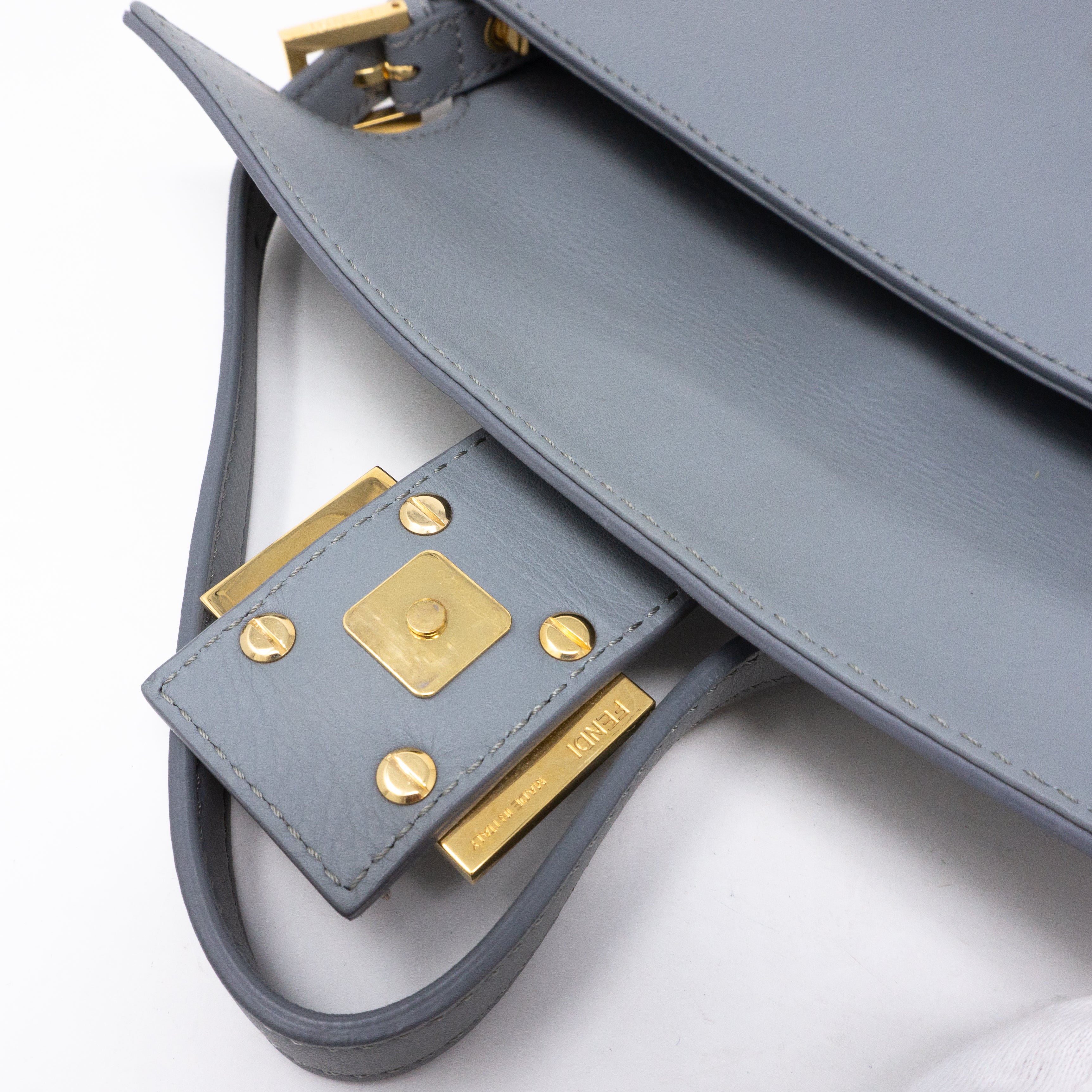 Baguette Crossbody Light Gray Leather