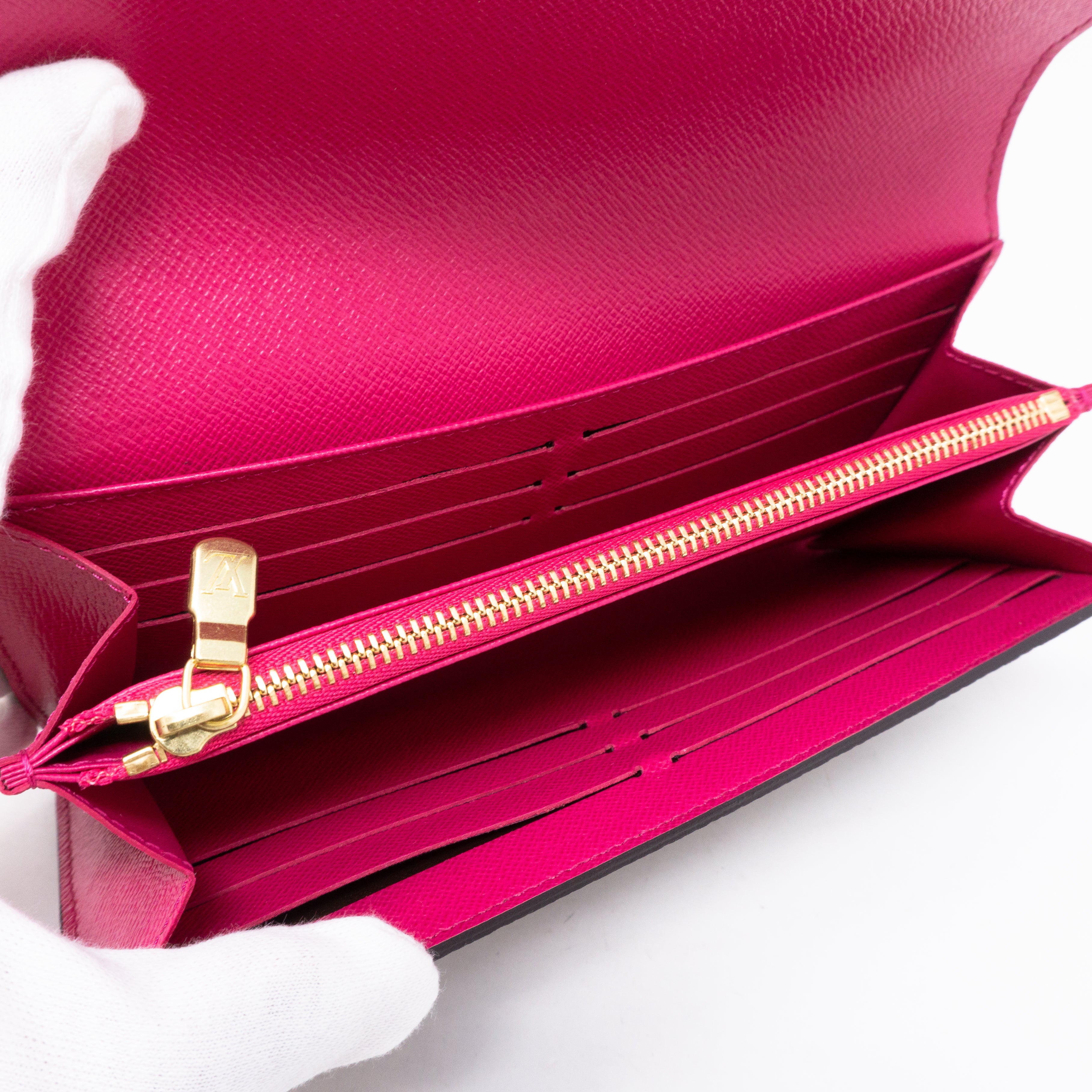 Sarah Wallet Monogram Love Lock