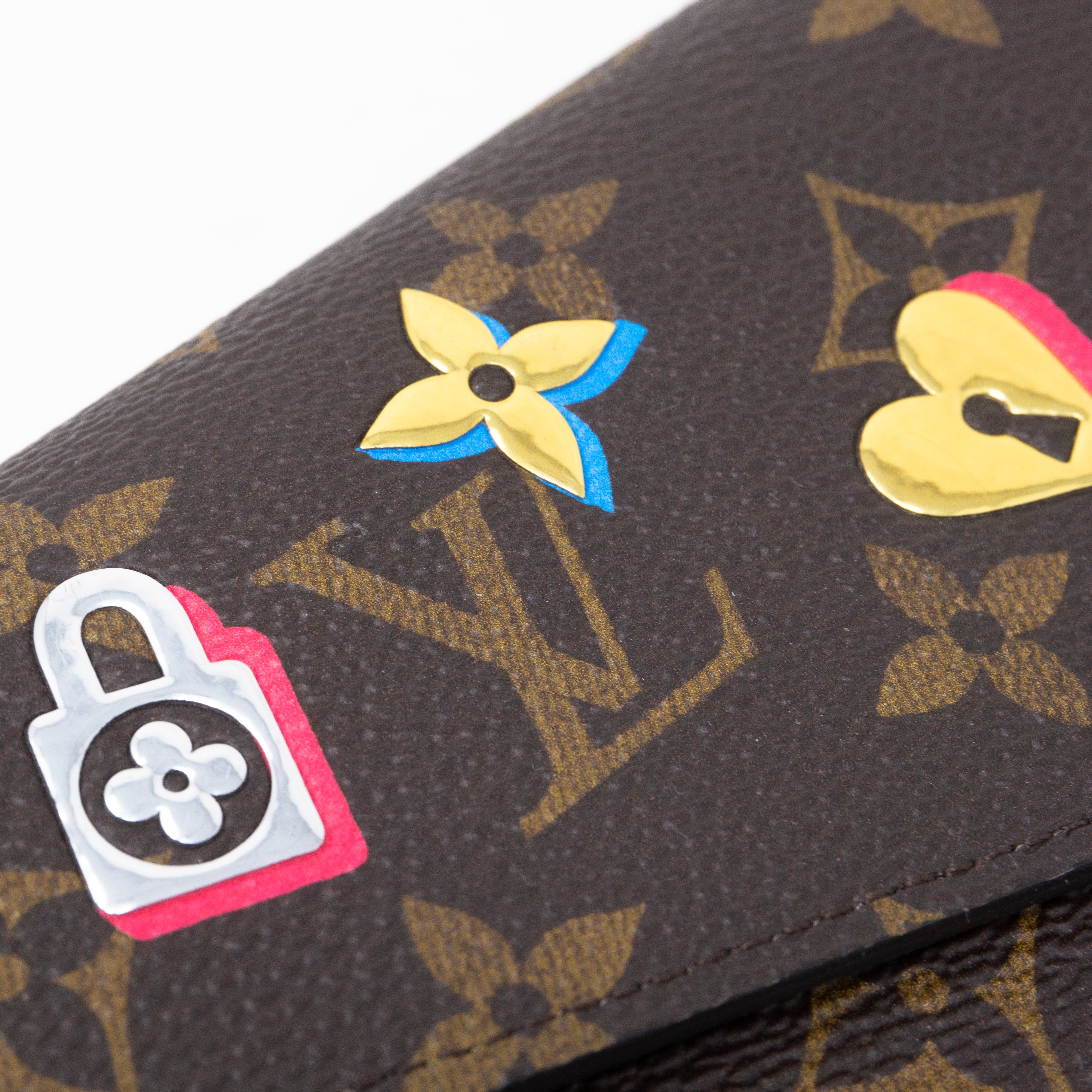 Sarah Wallet Monogram Love Lock