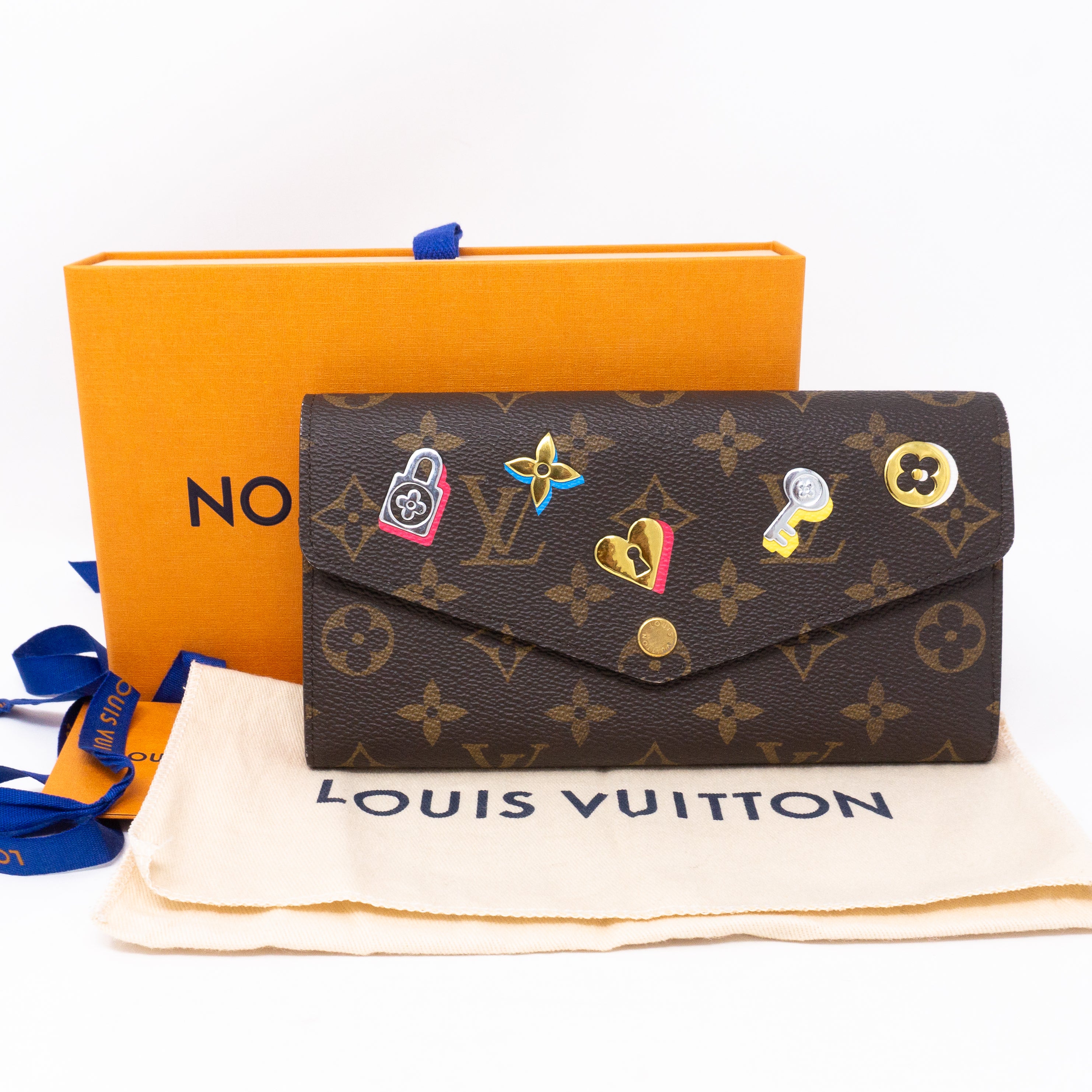 Authentic Louis Vuitton Monogram Sarah Wallet With Chain #TH0967