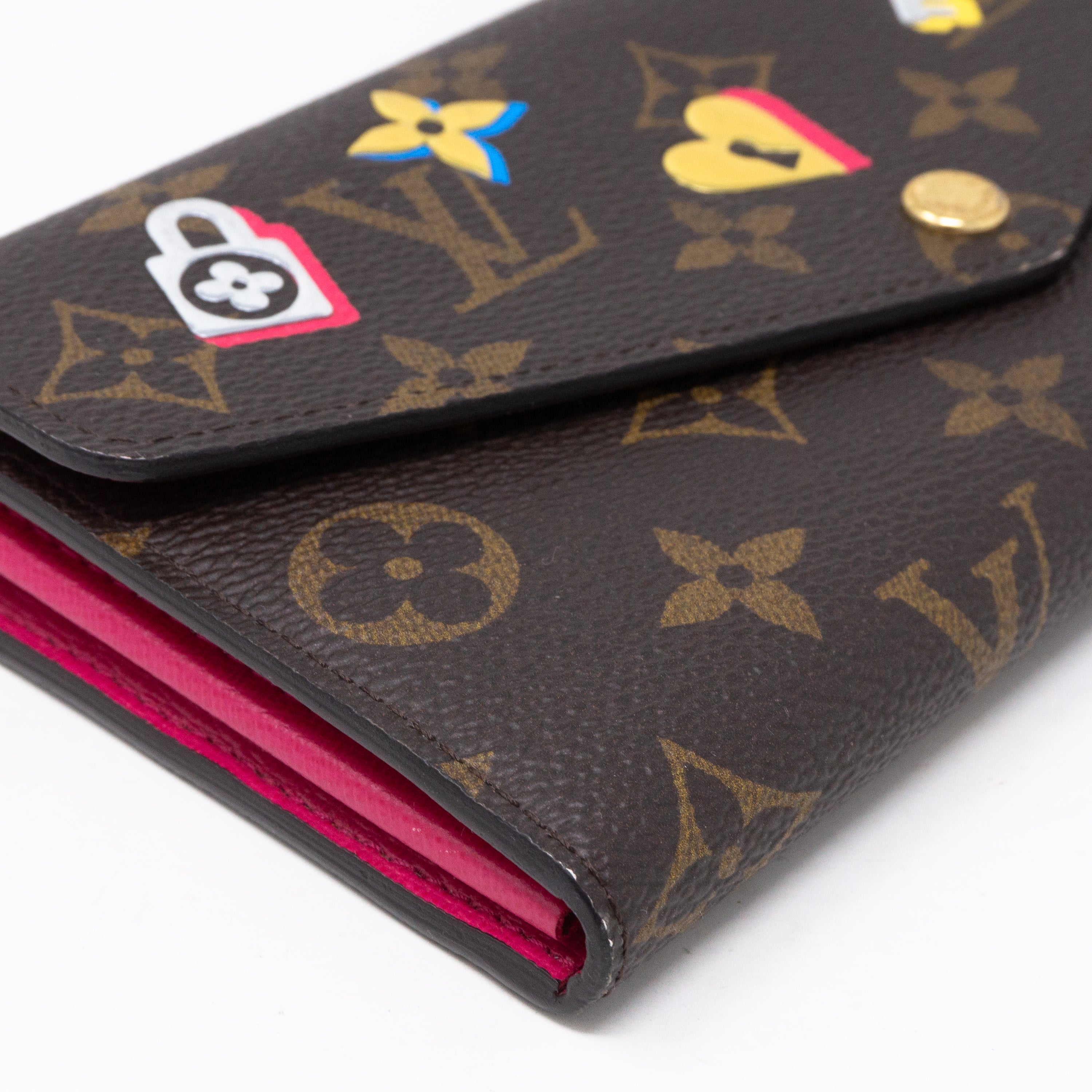 Sarah Wallet Monogram Love Lock