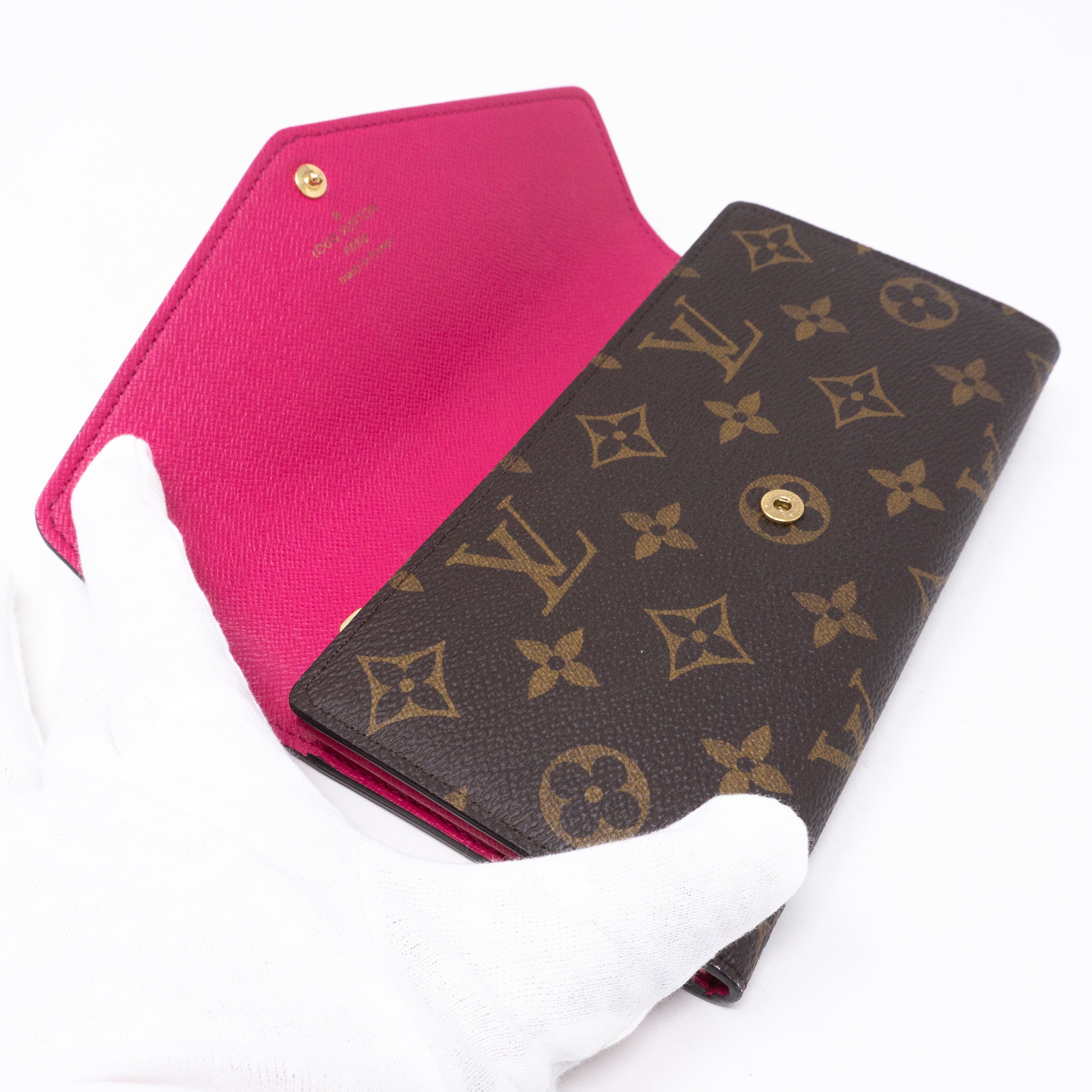 Sarah Wallet Monogram Love Lock