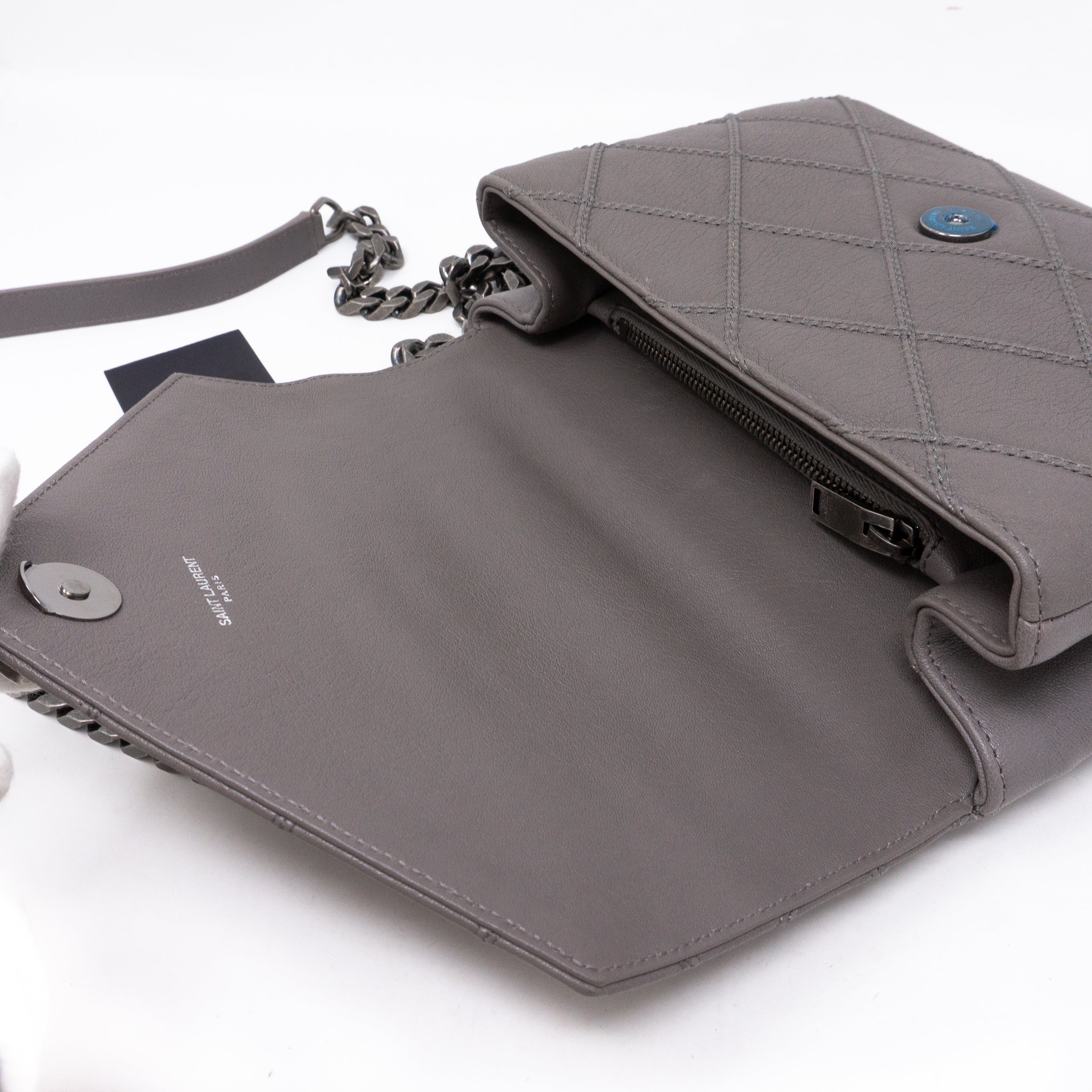 College Medium Diamond Quilted Leather Grey