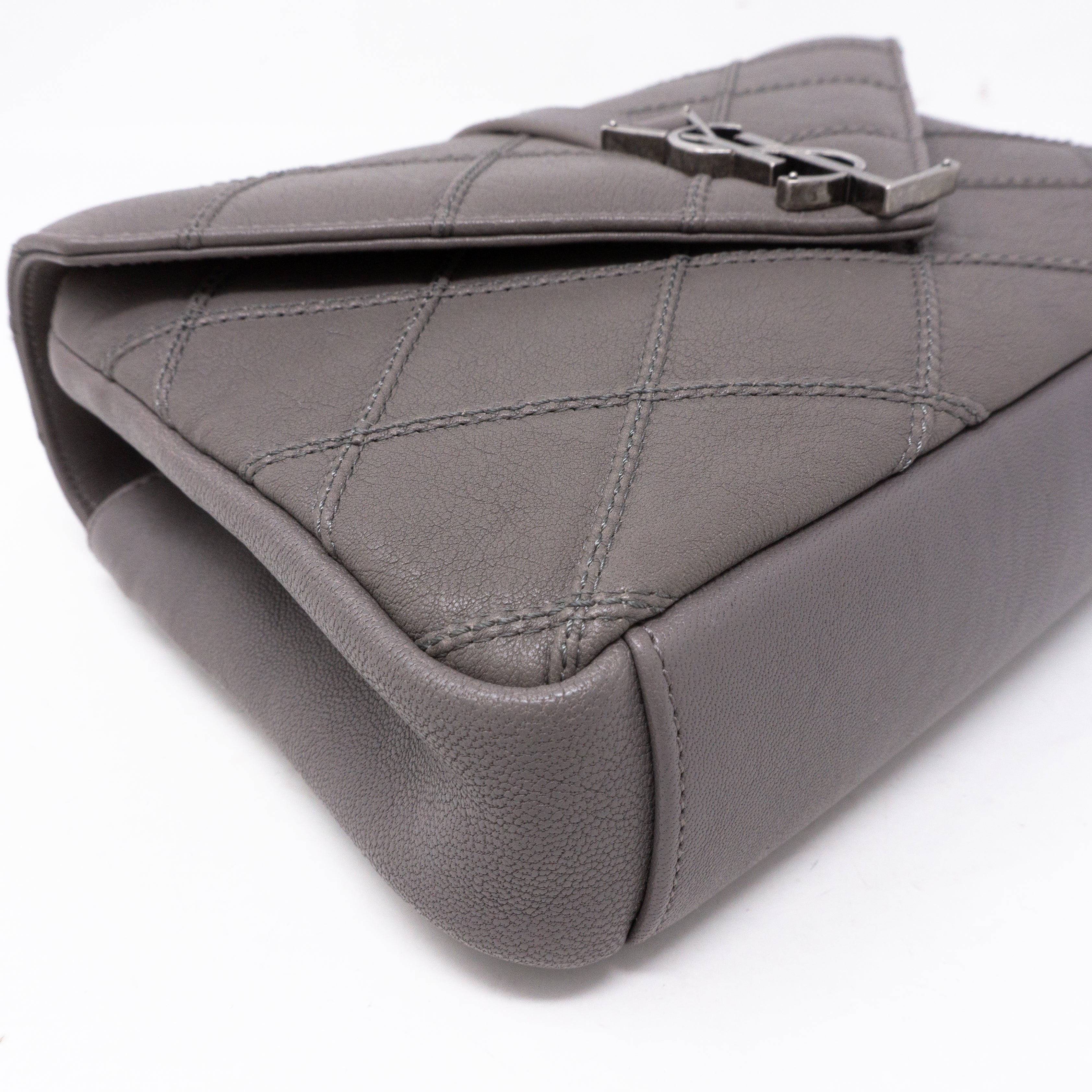 College Medium Diamond Quilted Leather Grey