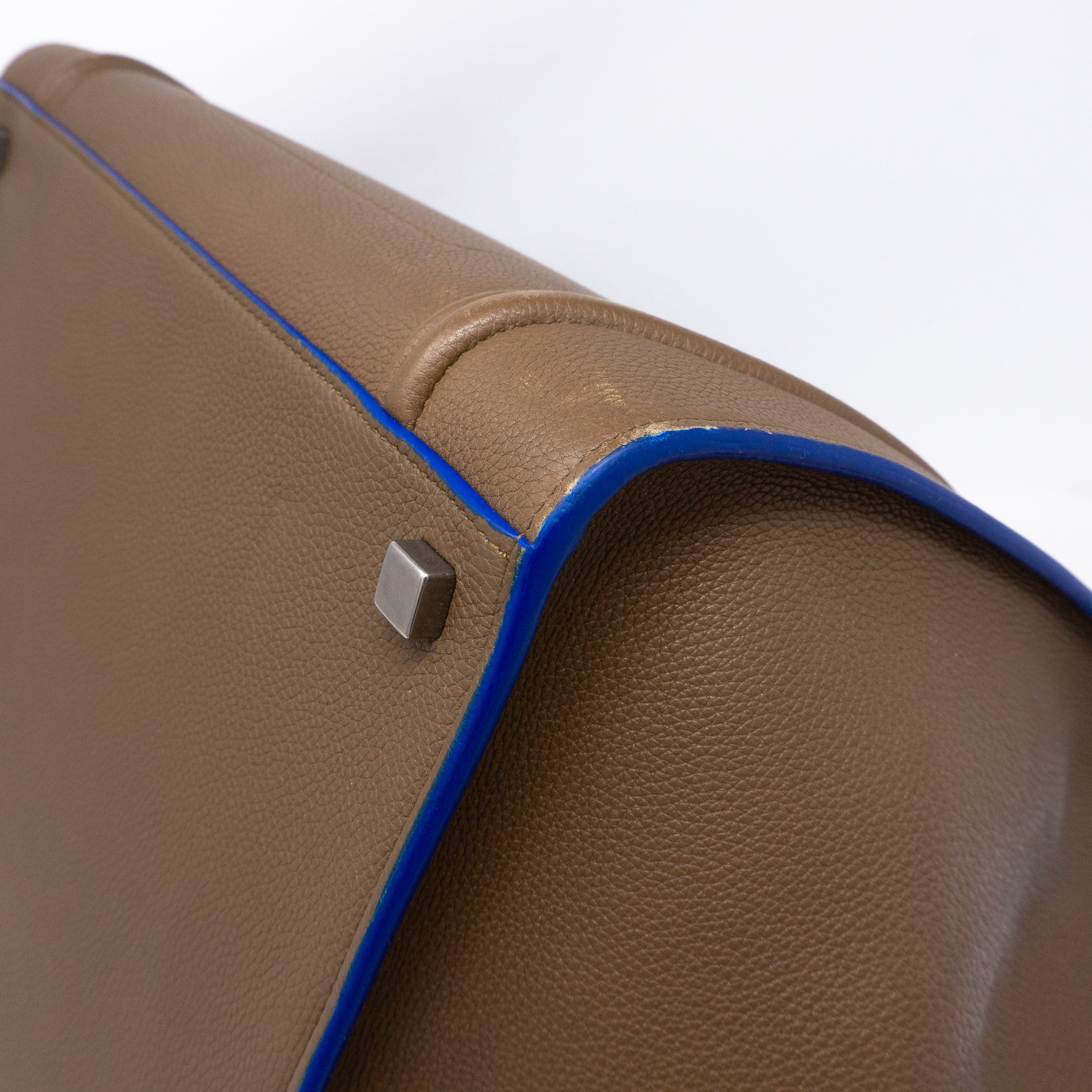 Phantom Medium Luggage Brown Blue