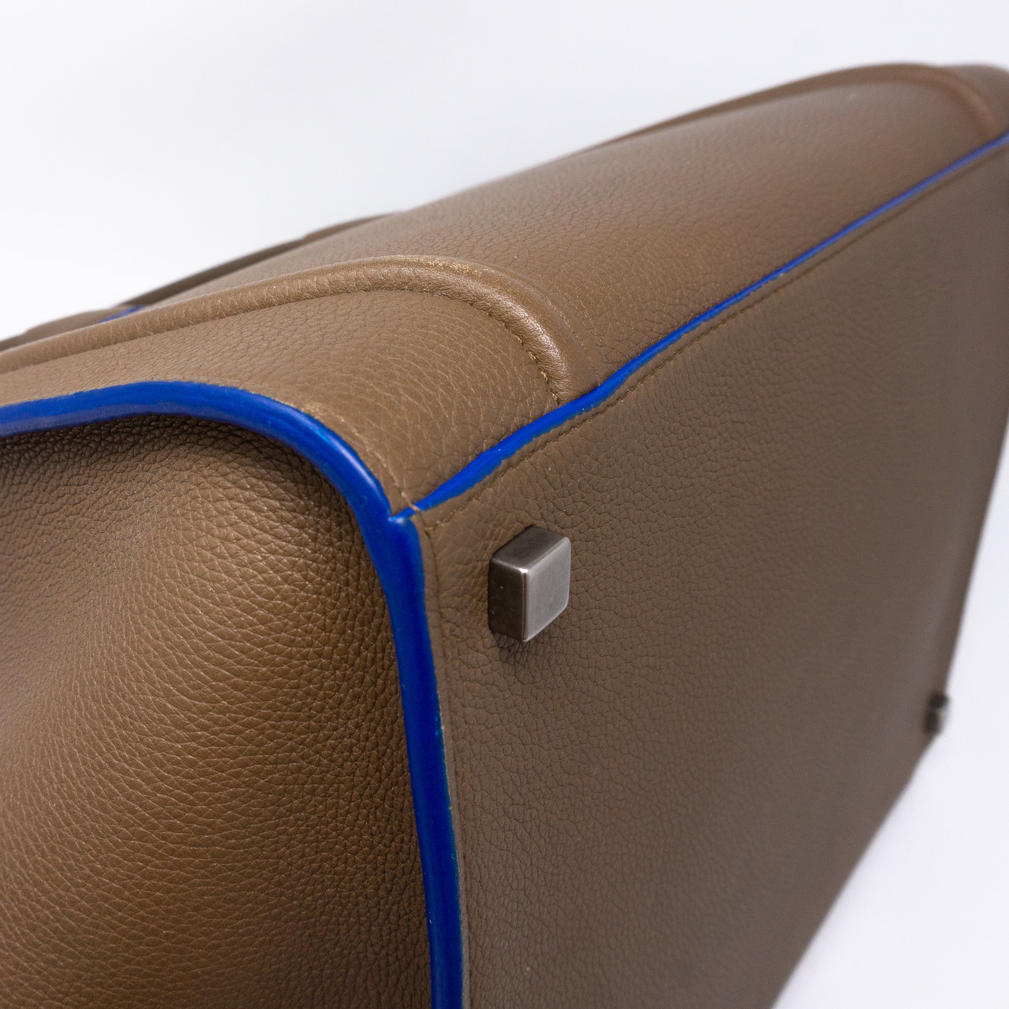 Phantom Medium Luggage Brown Blue